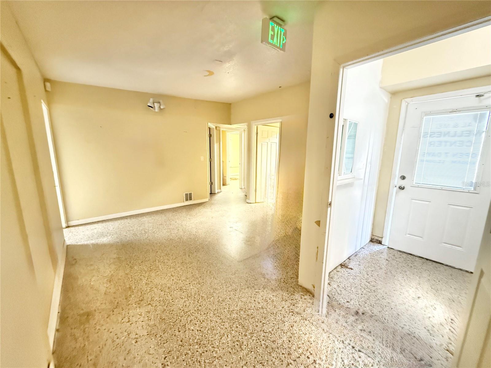 2720 W VINE ST, KISSIMMEE, FL, 34741
