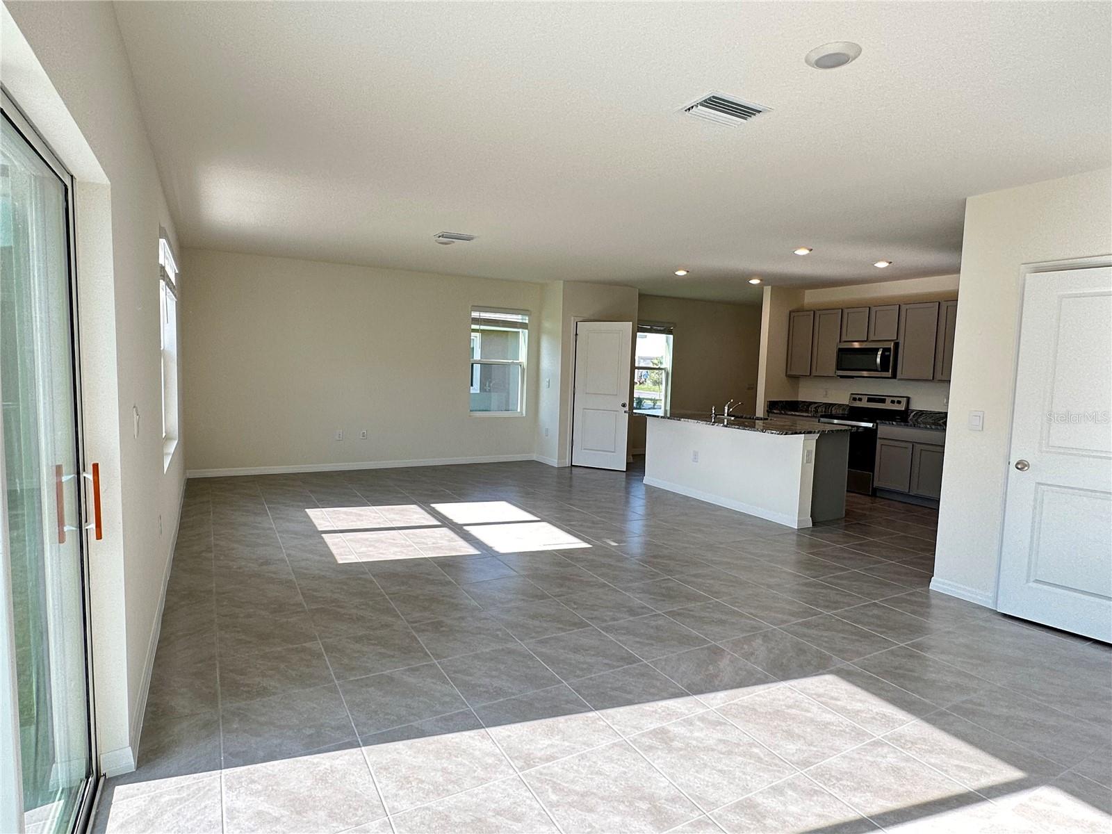 8286 HARDY BAY LOOP, WESLEY CHAPEL, FL, 33545