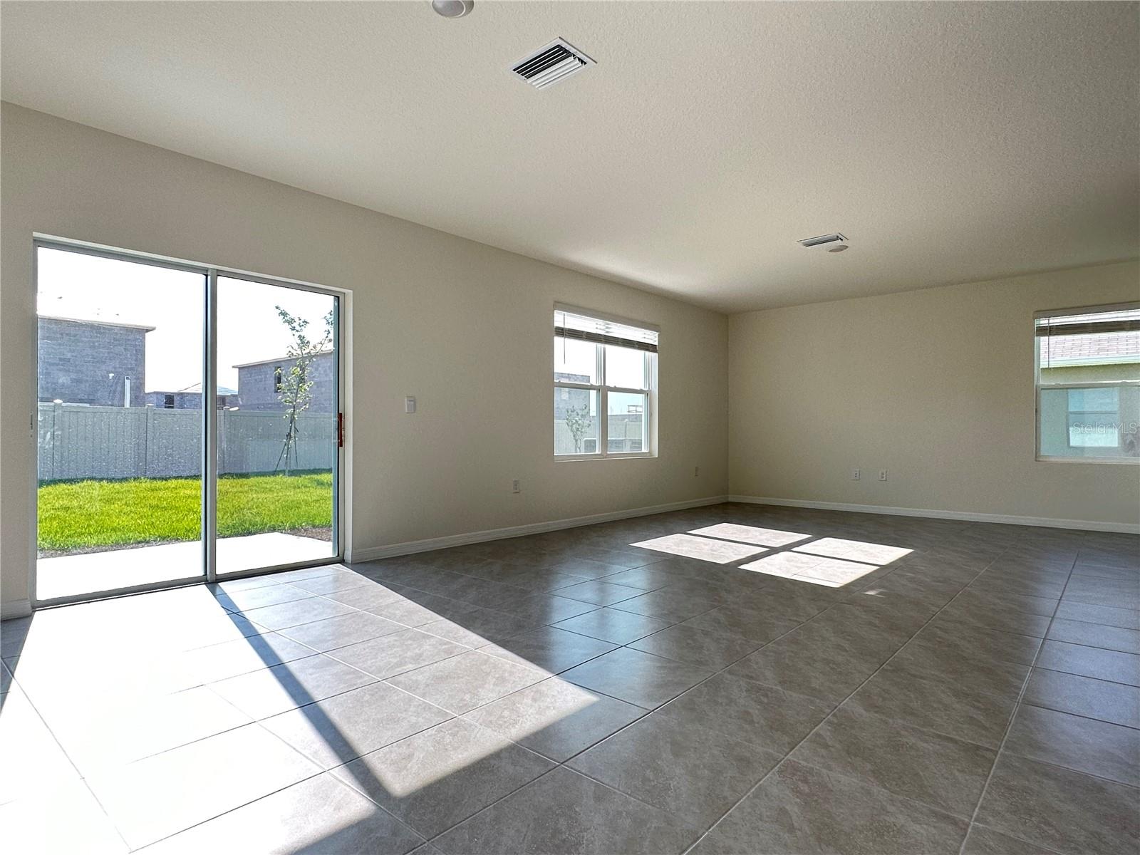 8286 HARDY BAY LOOP, WESLEY CHAPEL, FL, 33545