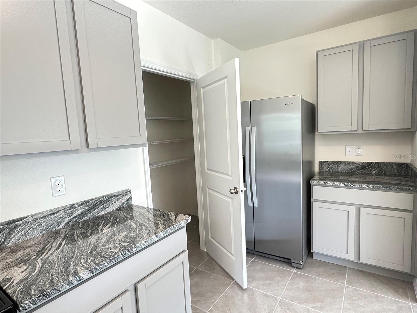 8286 HARDY BAY LOOP, WESLEY CHAPEL, FL, 33545