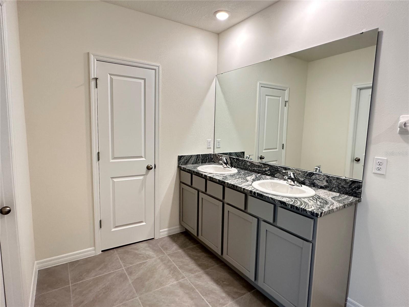 8286 HARDY BAY LOOP, WESLEY CHAPEL, FL, 33545