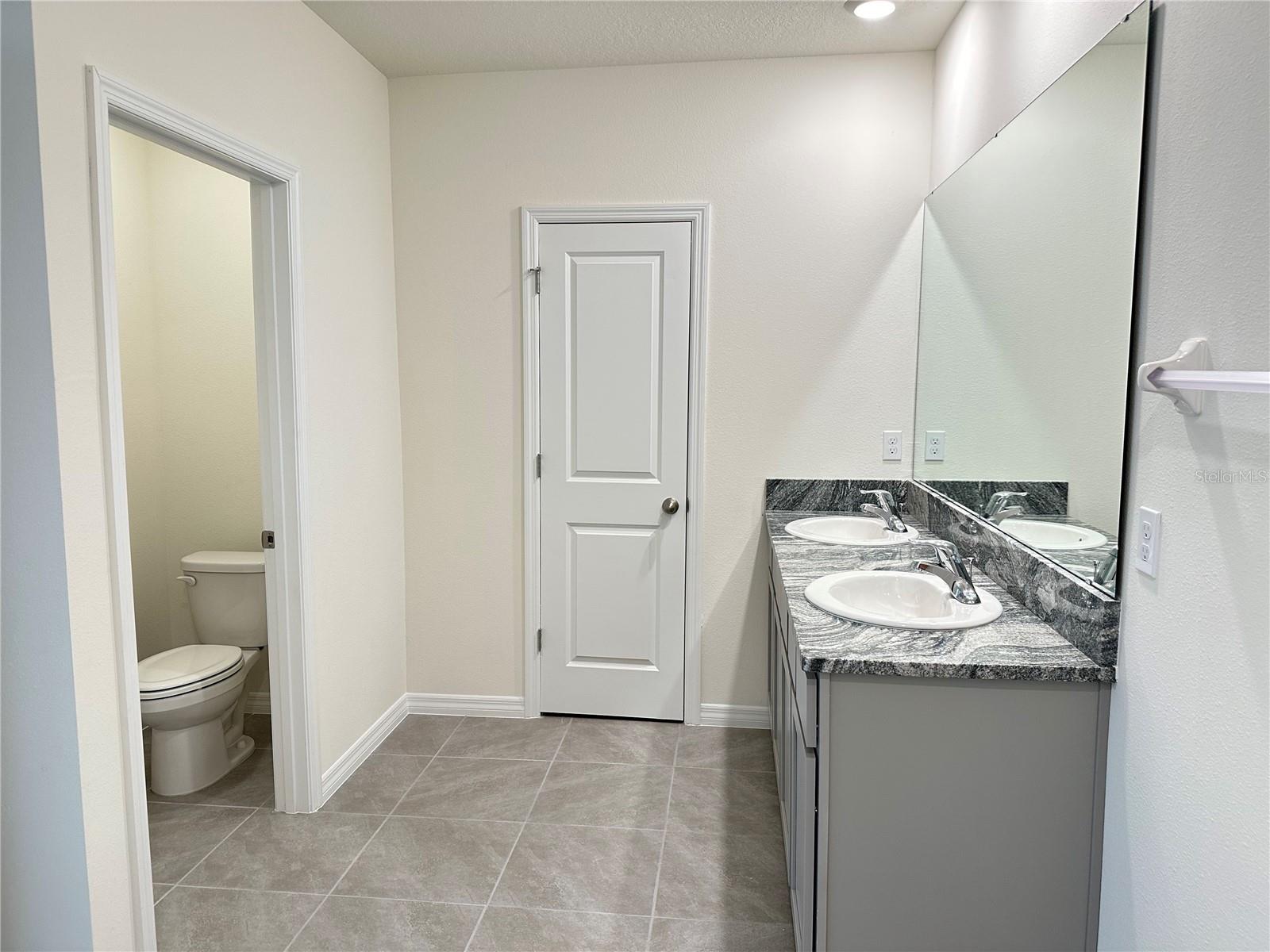 8286 HARDY BAY LOOP, WESLEY CHAPEL, FL, 33545