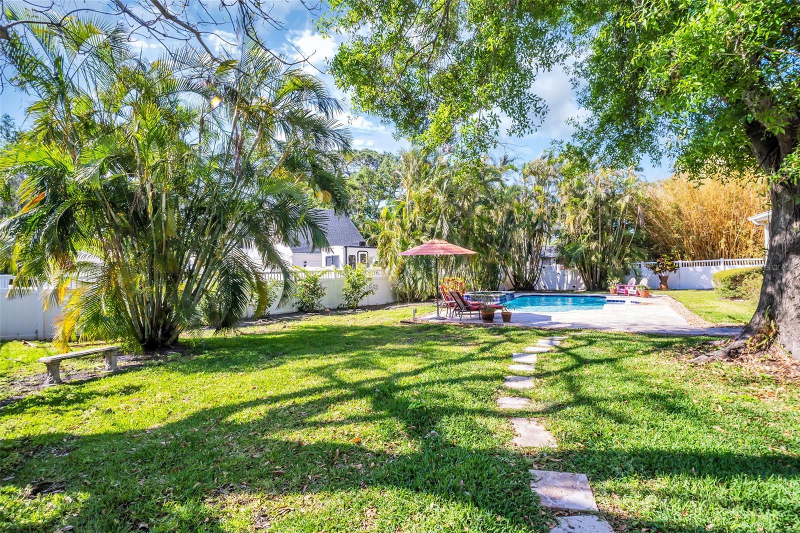 1226 SERPENTINE DR S, ST PETERSBURG, FL, 33705