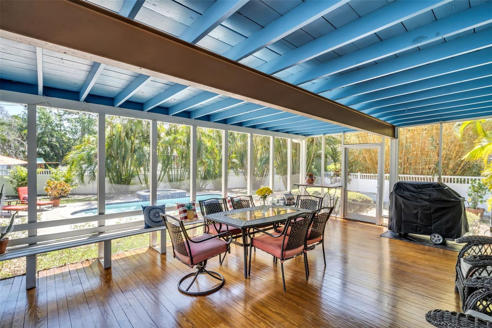 1226 SERPENTINE DR S, ST PETERSBURG, FL, 33705