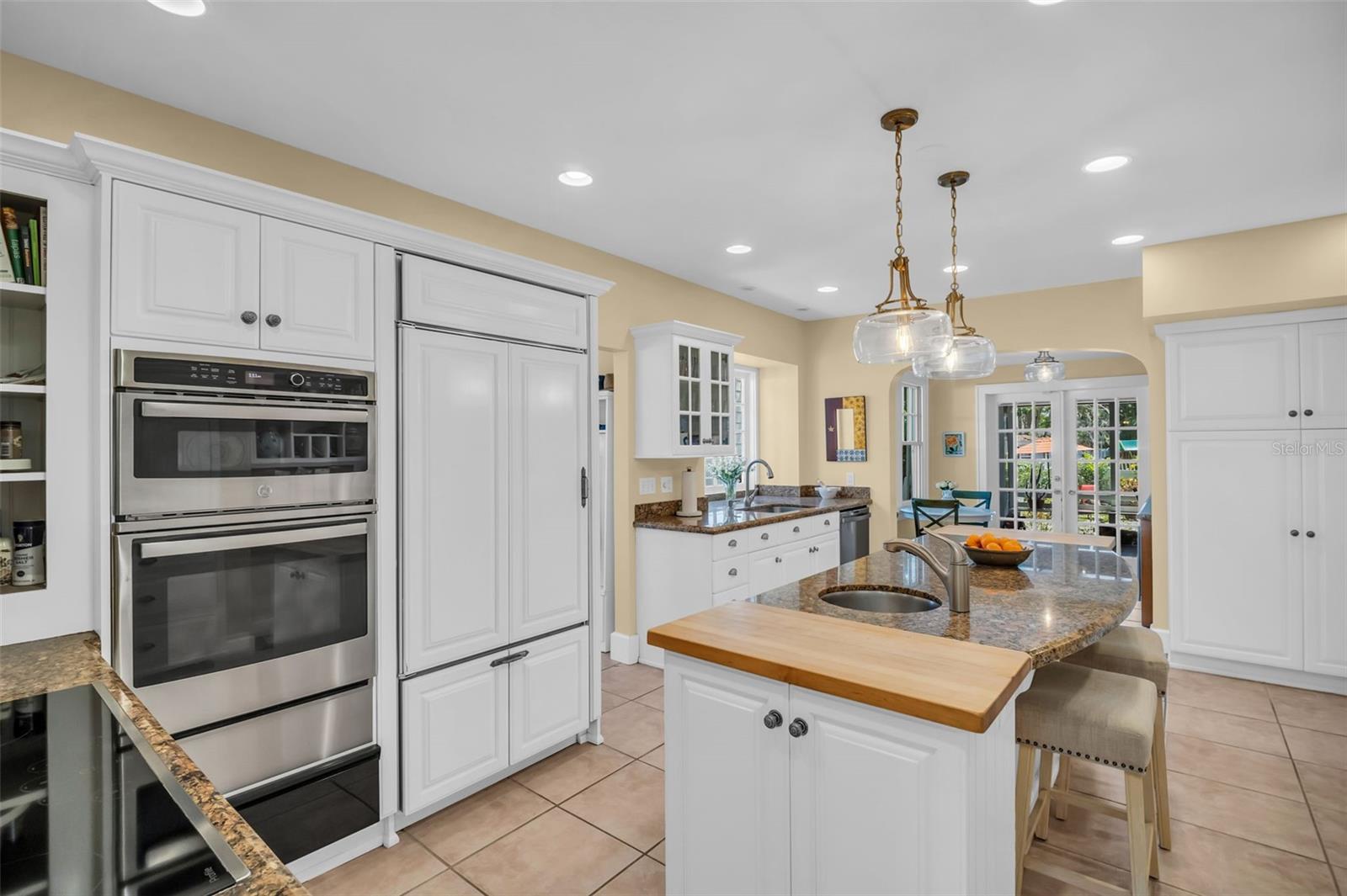 1226 SERPENTINE DR S, ST PETERSBURG, FL, 33705