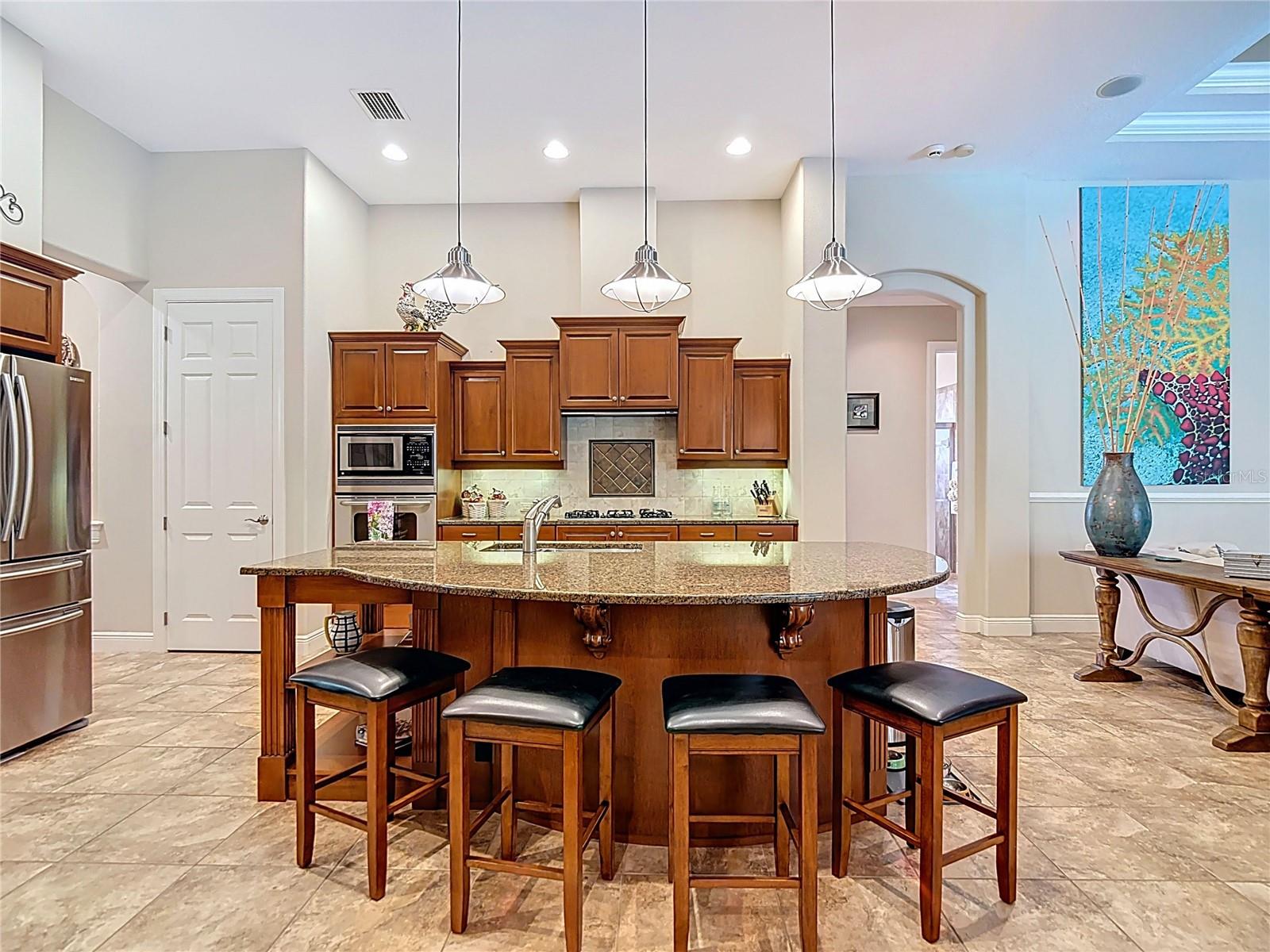 20104 OAK ALLEY DR, TAMPA, FL, 33647