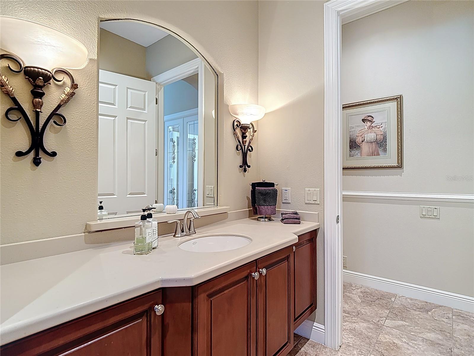 20104 OAK ALLEY DR, TAMPA, FL, 33647