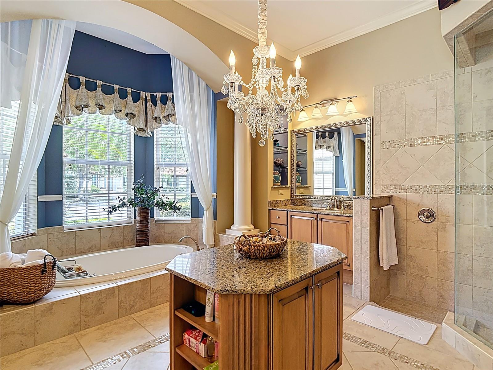 20104 OAK ALLEY DR, TAMPA, FL, 33647