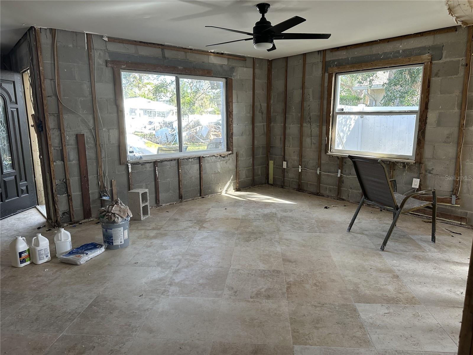 1818 MICHIGAN AVE NE, ST PETERSBURG, FL, 33703