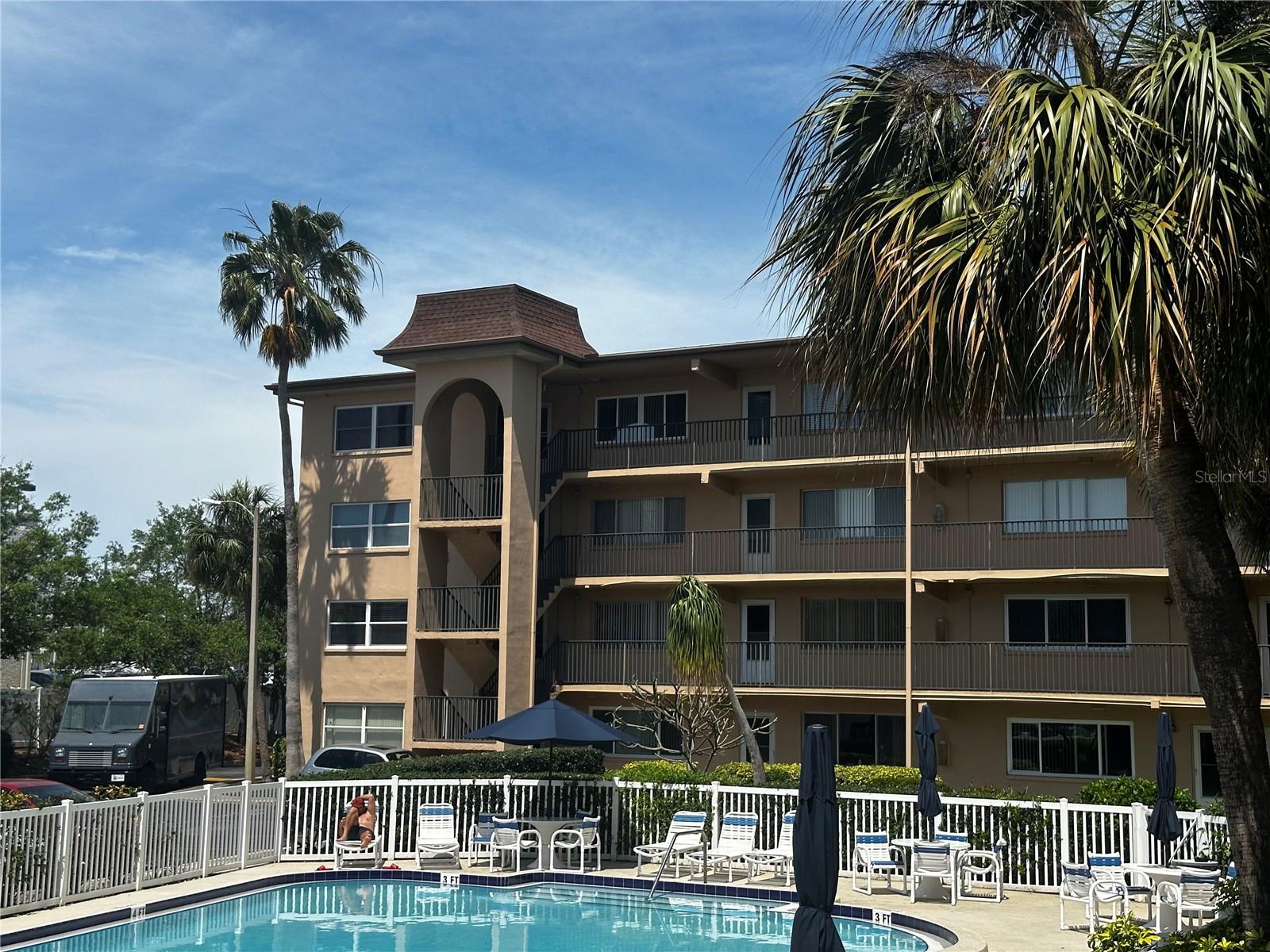 2525 W BAY DR #B22, LARGO, FL, 33770