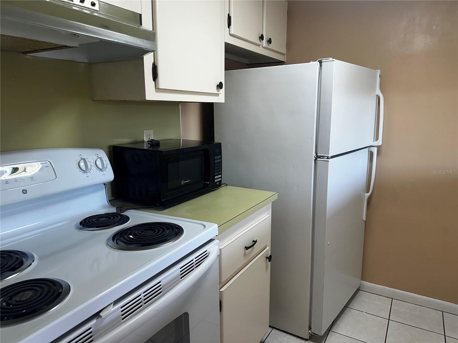 2525 W BAY DR #B22, LARGO, FL, 33770