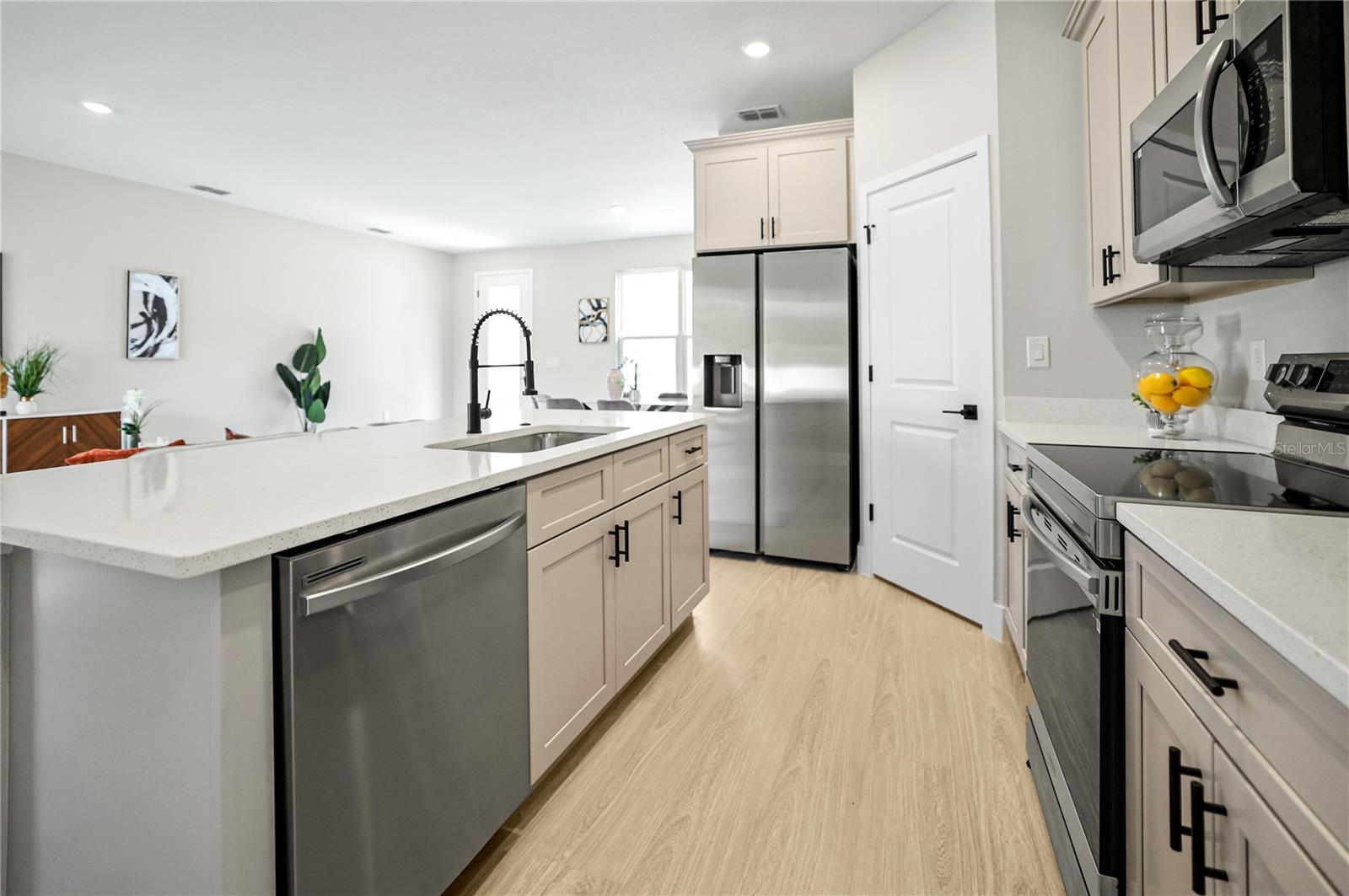 308 MIAMI LN, KISSIMMEE, FL, 34759