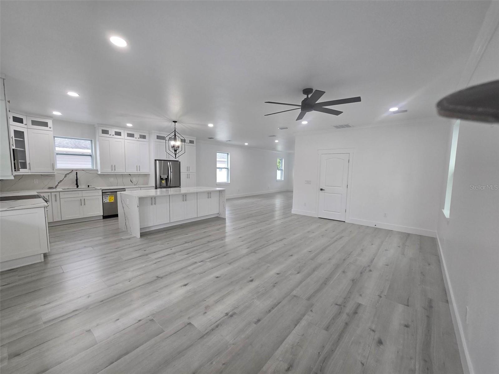 5730 66TH LN N, ST PETERSBURG, FL, 33709