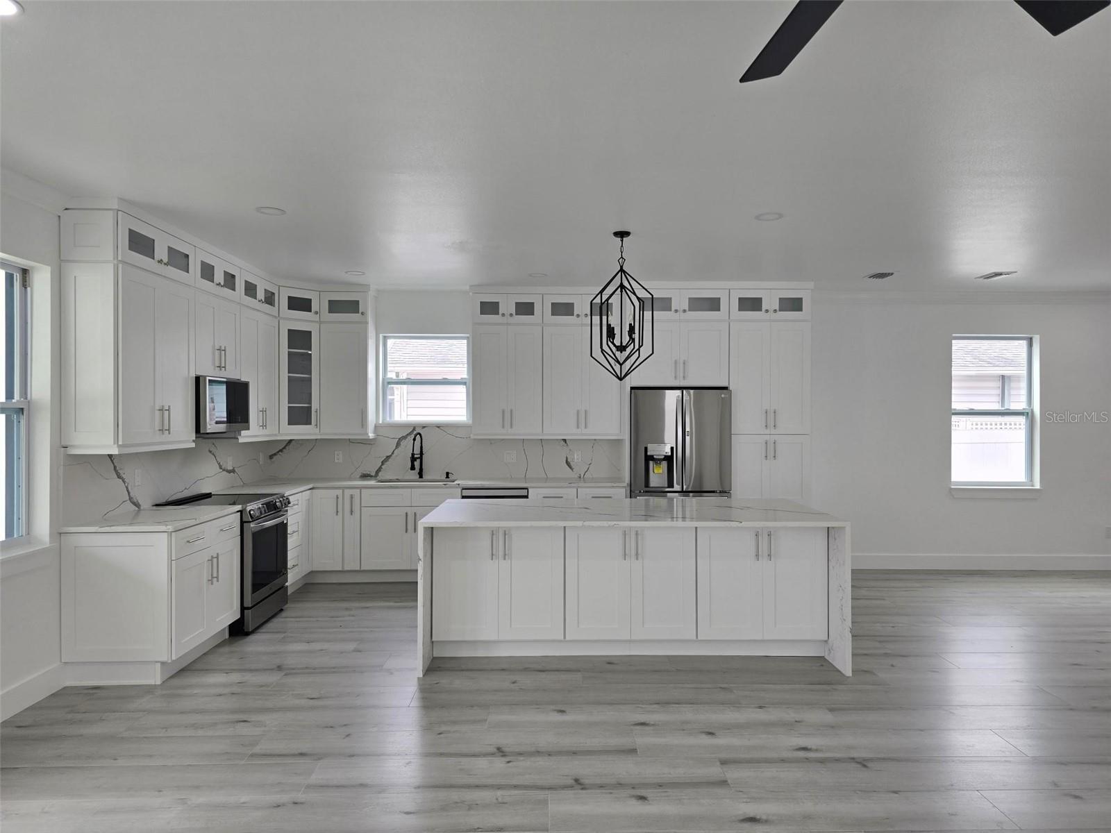 5730 66TH LN N, ST PETERSBURG, FL, 33709