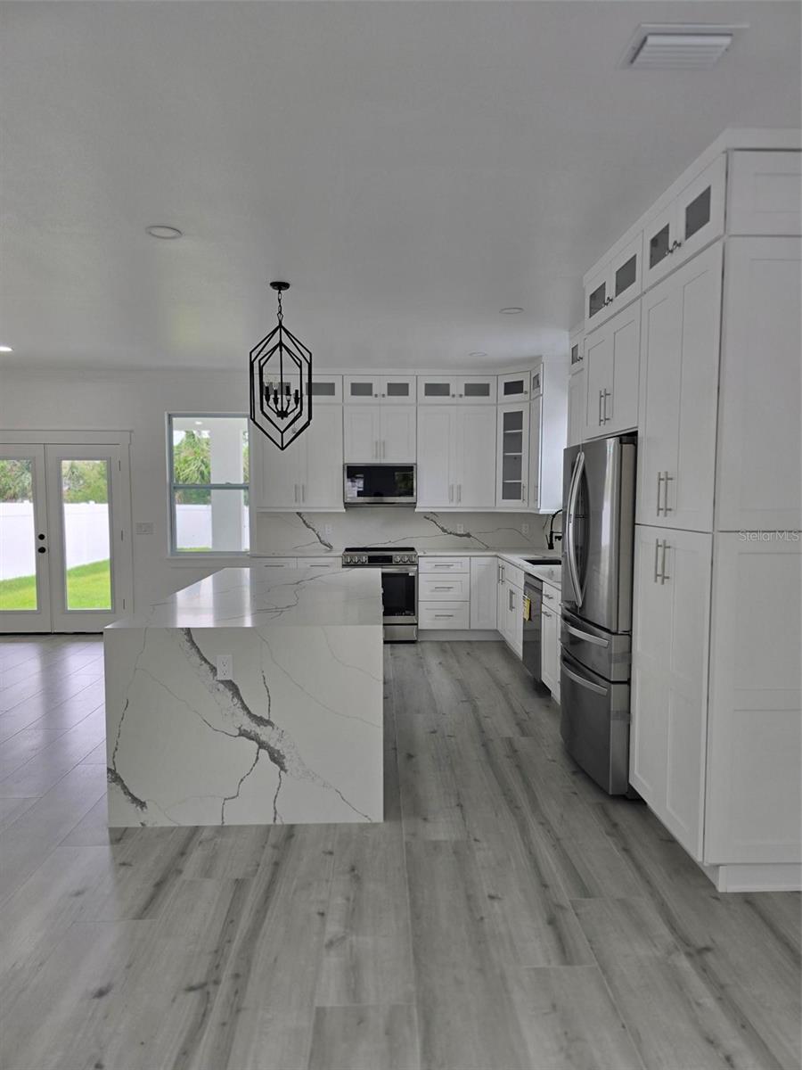 5730 66TH LN N, ST PETERSBURG, FL, 33709