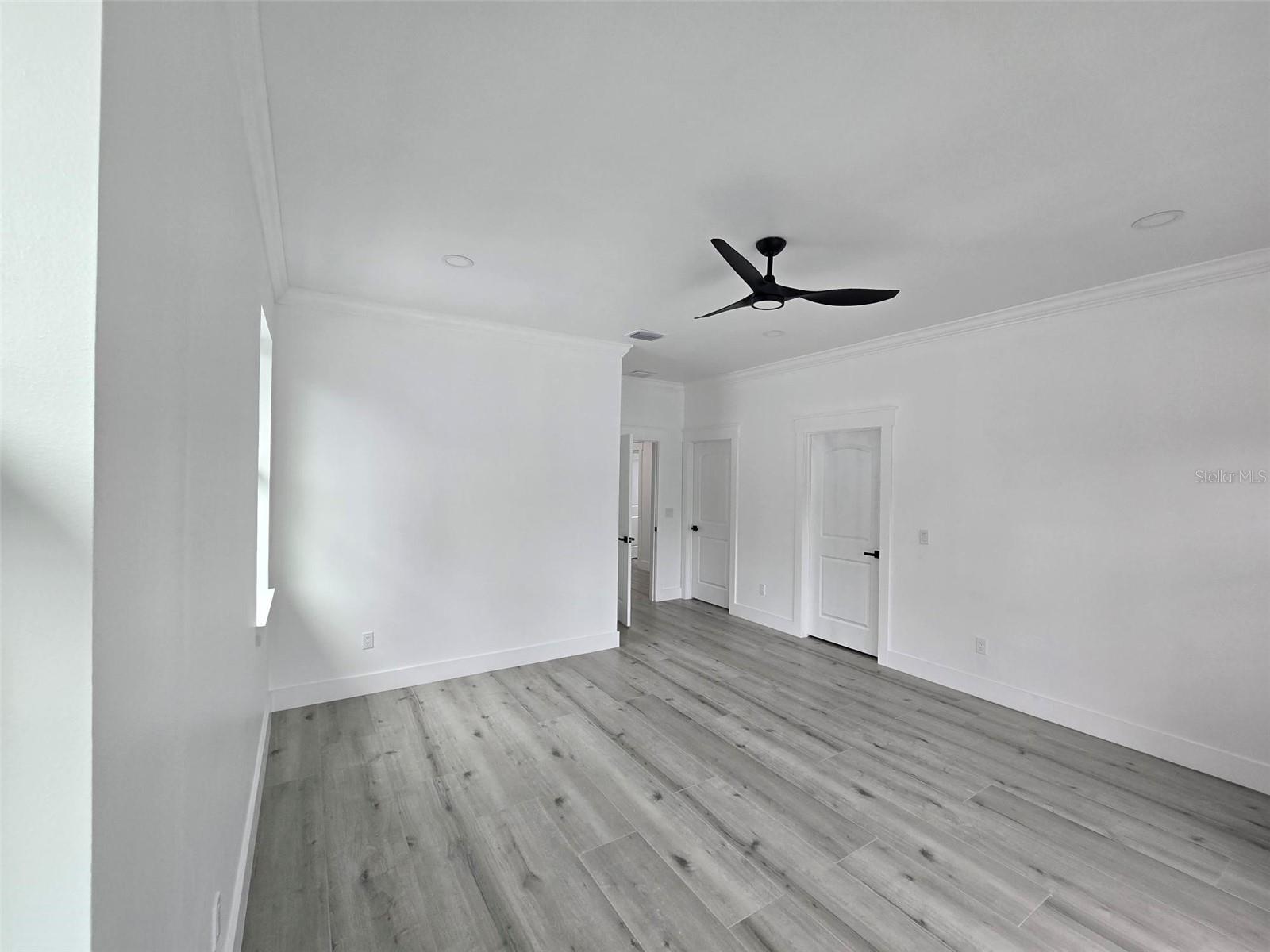 5730 66TH LN N, ST PETERSBURG, FL, 33709