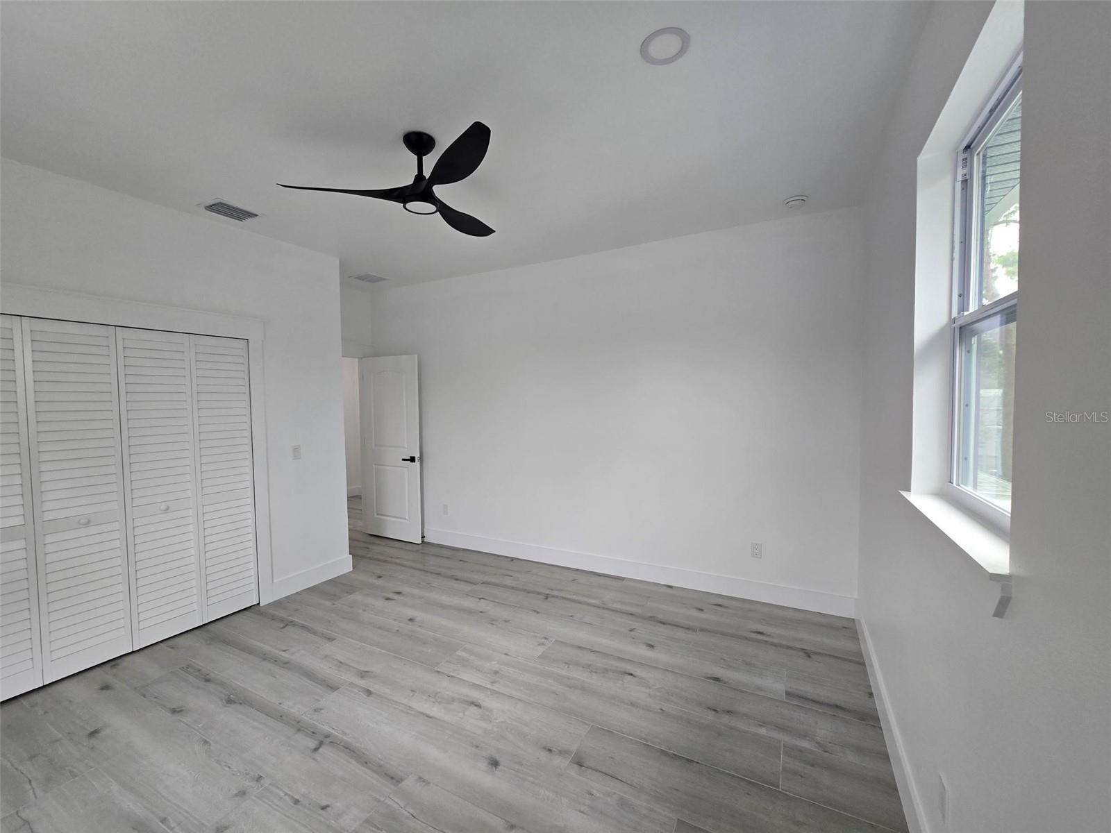 5730 66TH LN N, ST PETERSBURG, FL, 33709