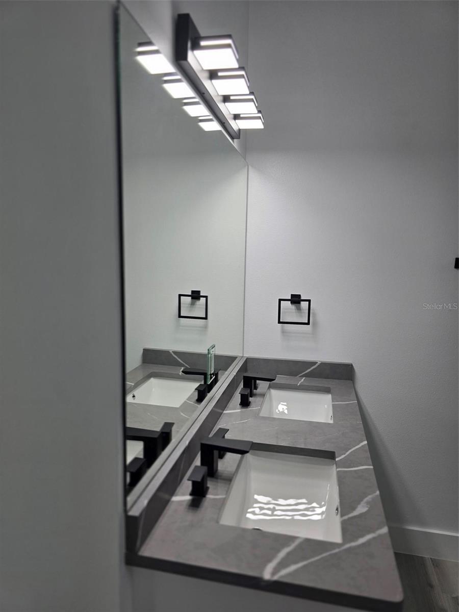 5730 66TH LN N, ST PETERSBURG, FL, 33709