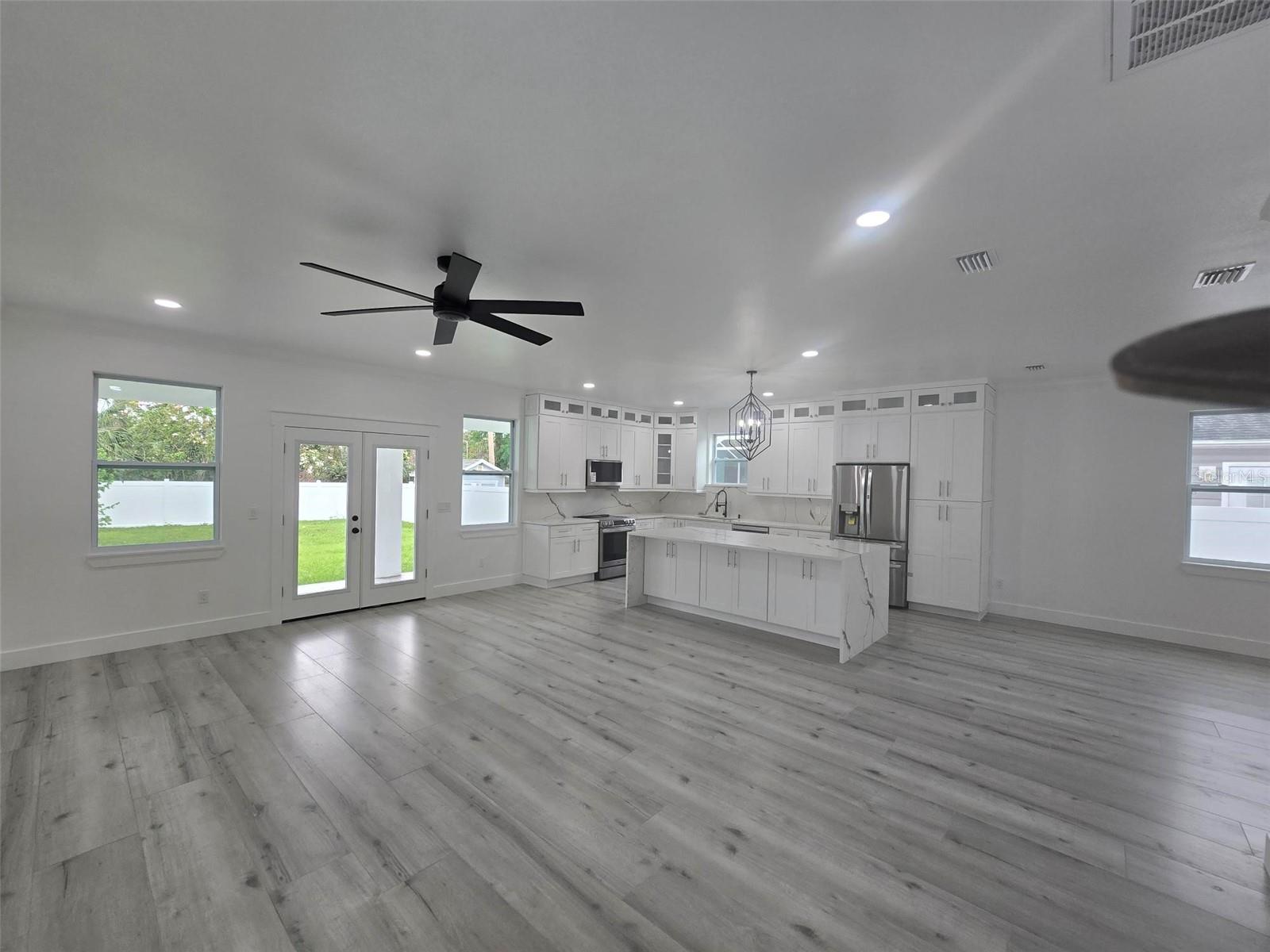 5730 66TH LN N, ST PETERSBURG, FL, 33709