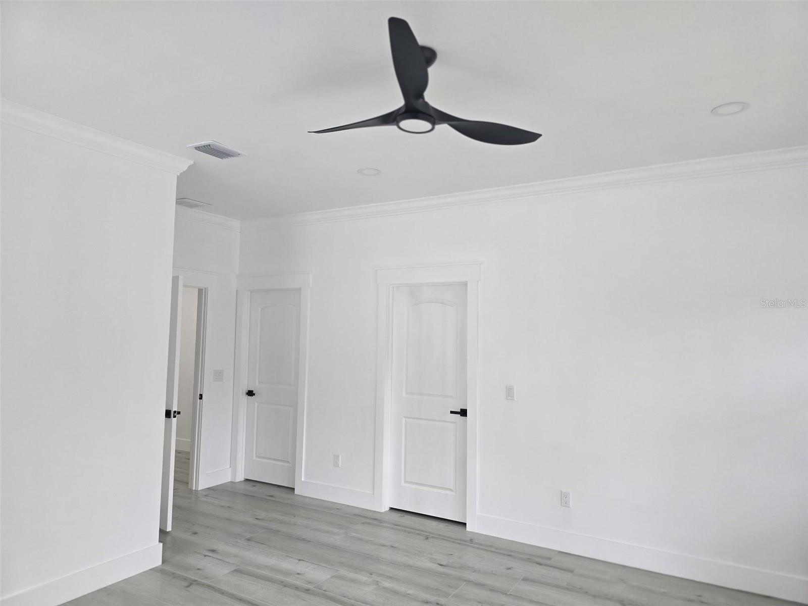 5730 66TH LN N, ST PETERSBURG, FL, 33709