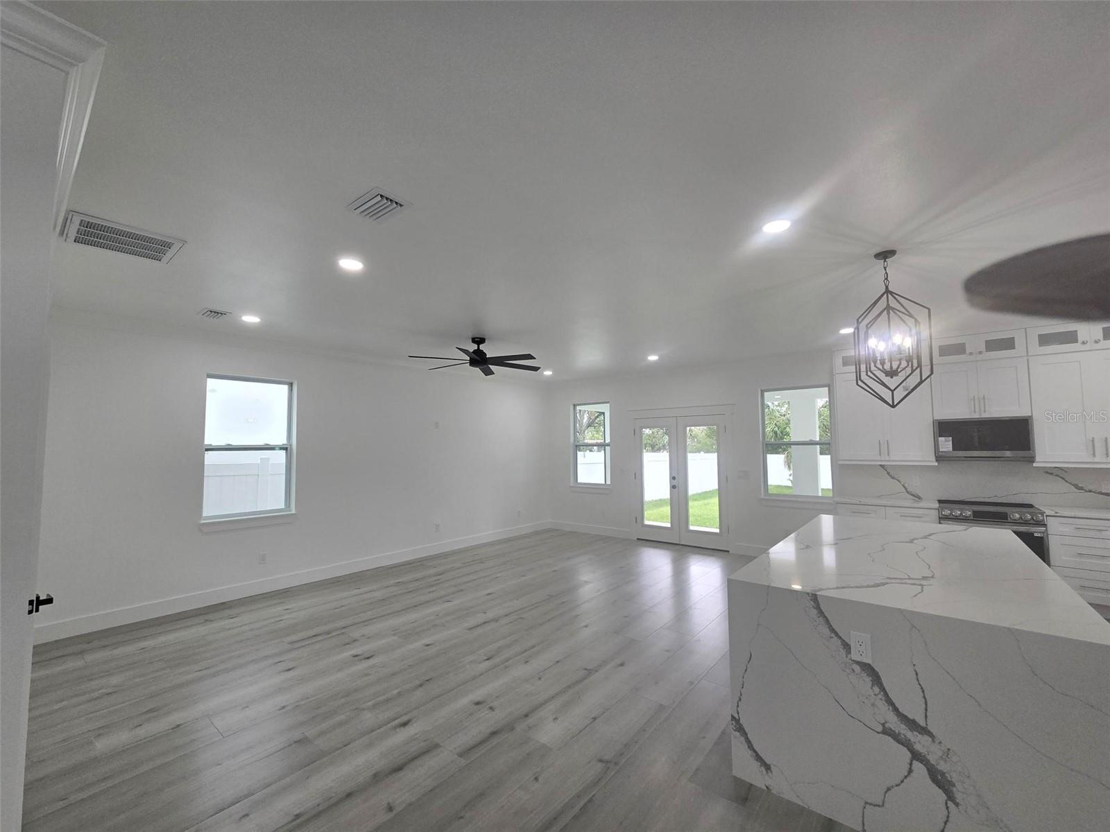 5730 66TH LN N, ST PETERSBURG, FL, 33709