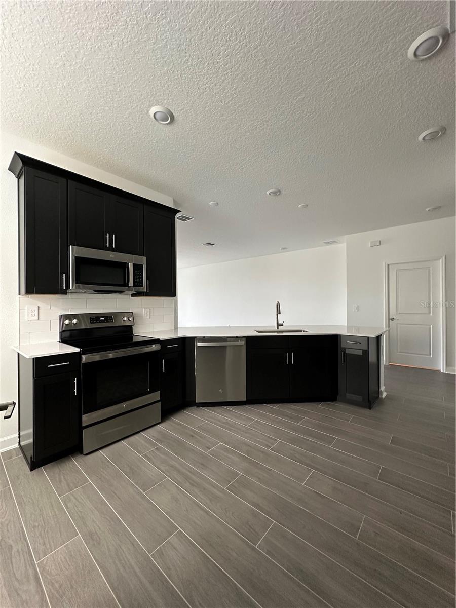 1656 CONTENTMENT LOOP, KISSIMMEE, FL, 34744