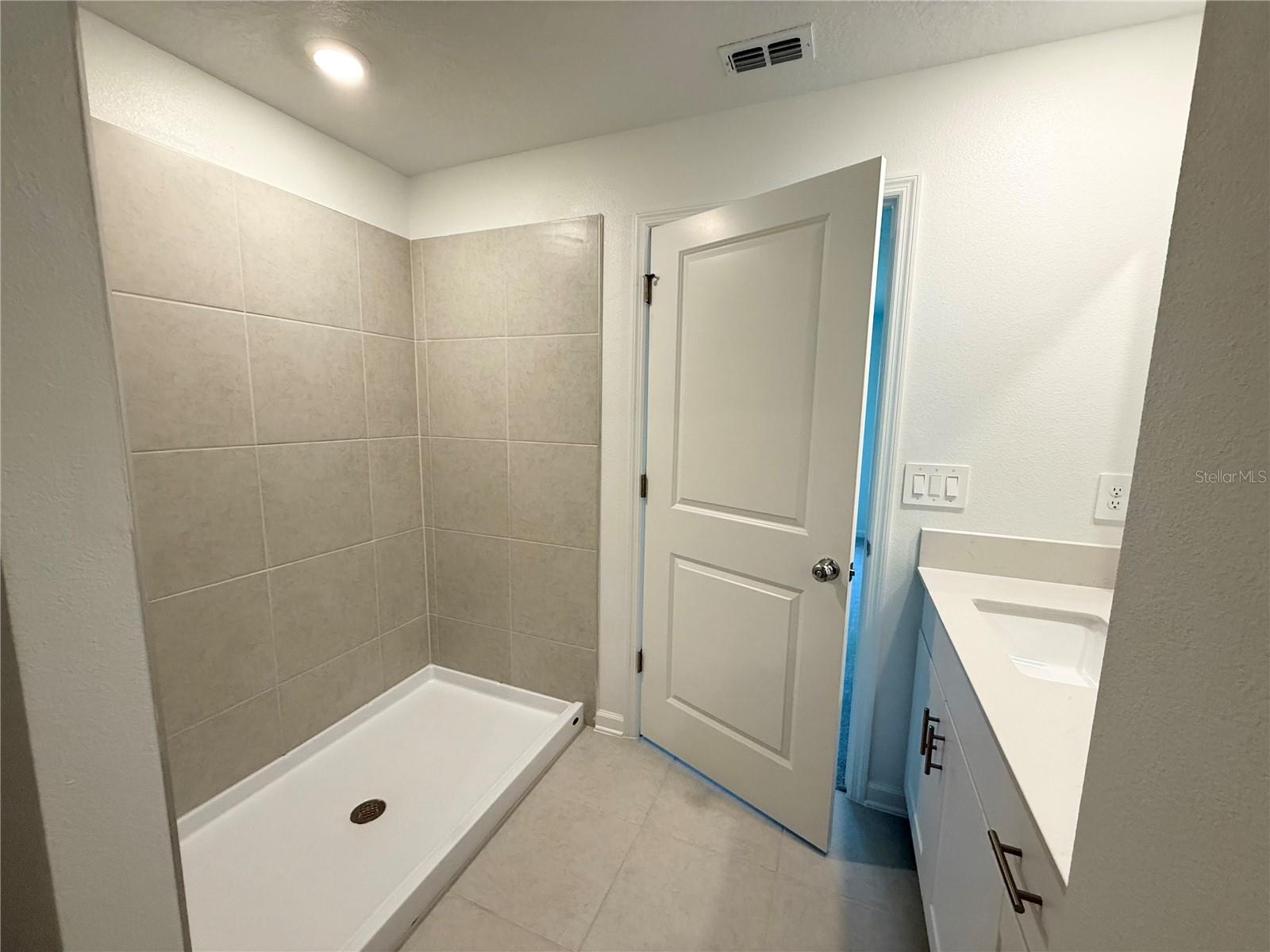 5300 DAGENHAM DR, DAVENPORT, FL, 33837