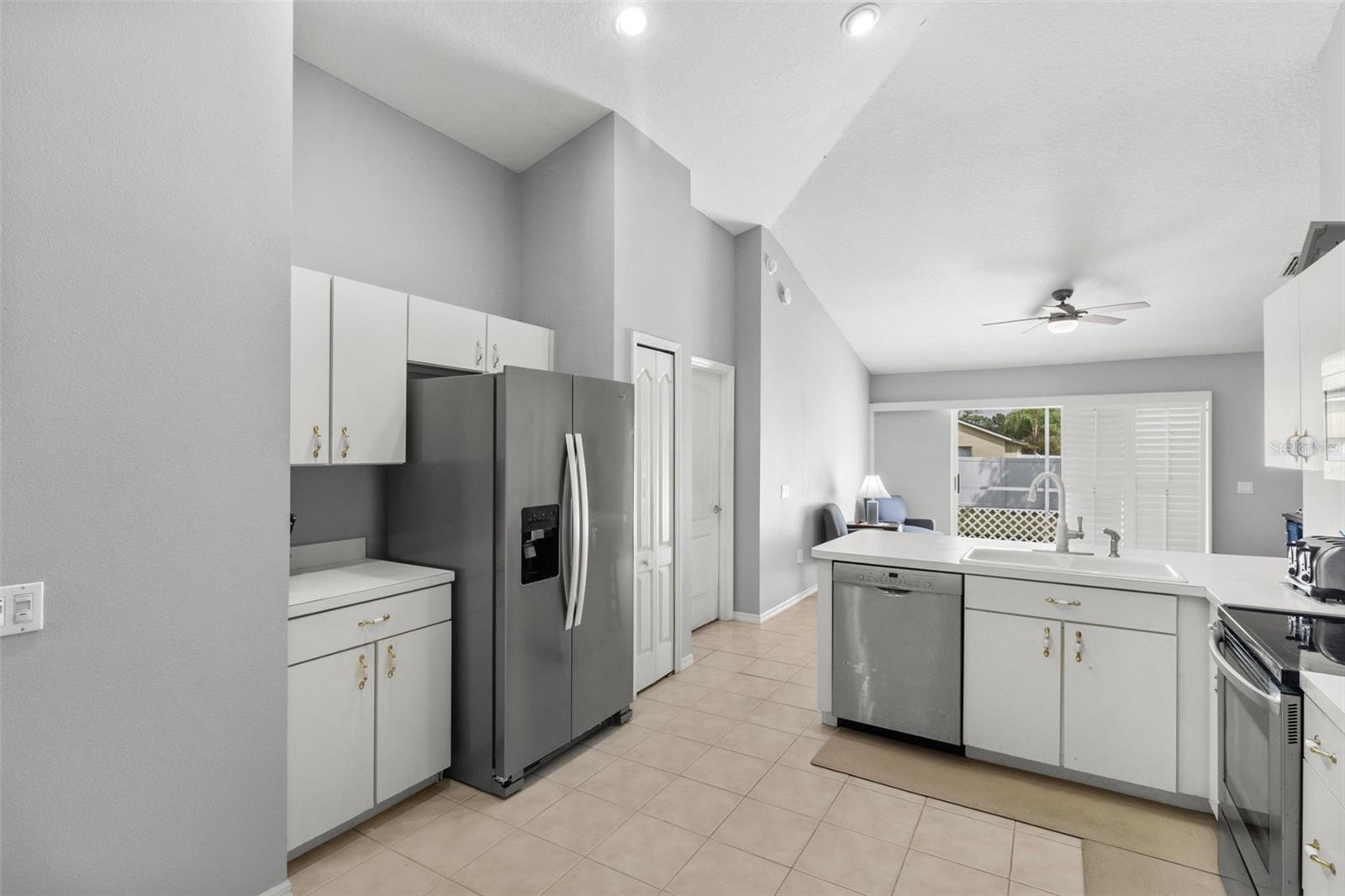 25933 BLOOMSBURY CT, LAND O LAKES, FL, 34639