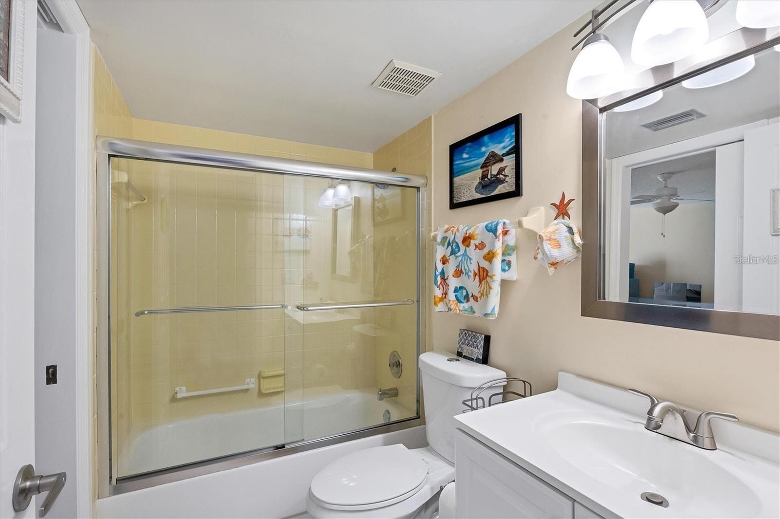 1759 LAKE PL #1759-B, VENICE, FL, 34293
