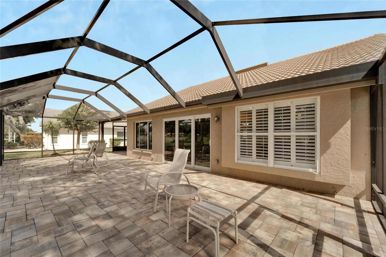 2215 NEW BEDFORD DR, SUN CITY CENTER, FL, 33573