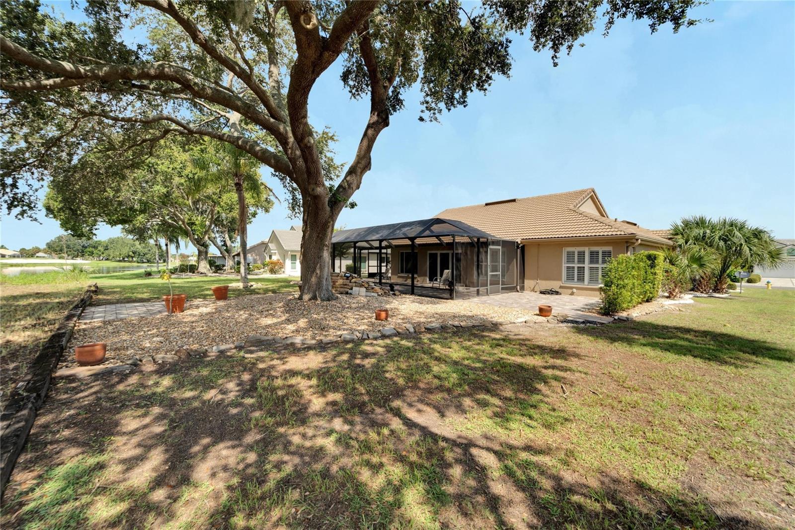 2215 NEW BEDFORD DR, SUN CITY CENTER, FL, 33573