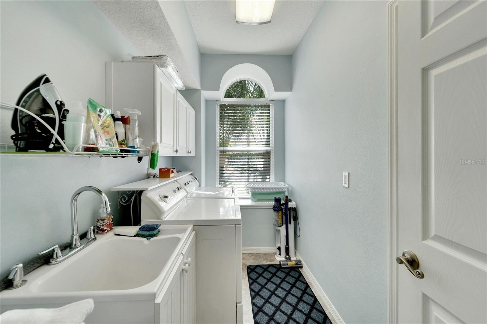 2215 NEW BEDFORD DR, SUN CITY CENTER, FL, 33573