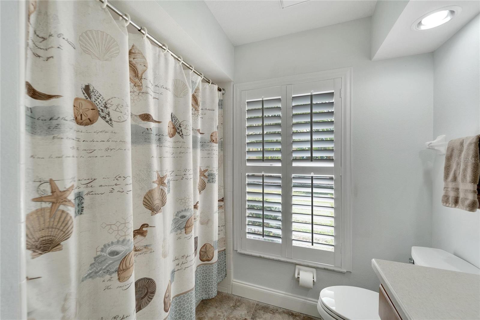 2215 NEW BEDFORD DR, SUN CITY CENTER, FL, 33573