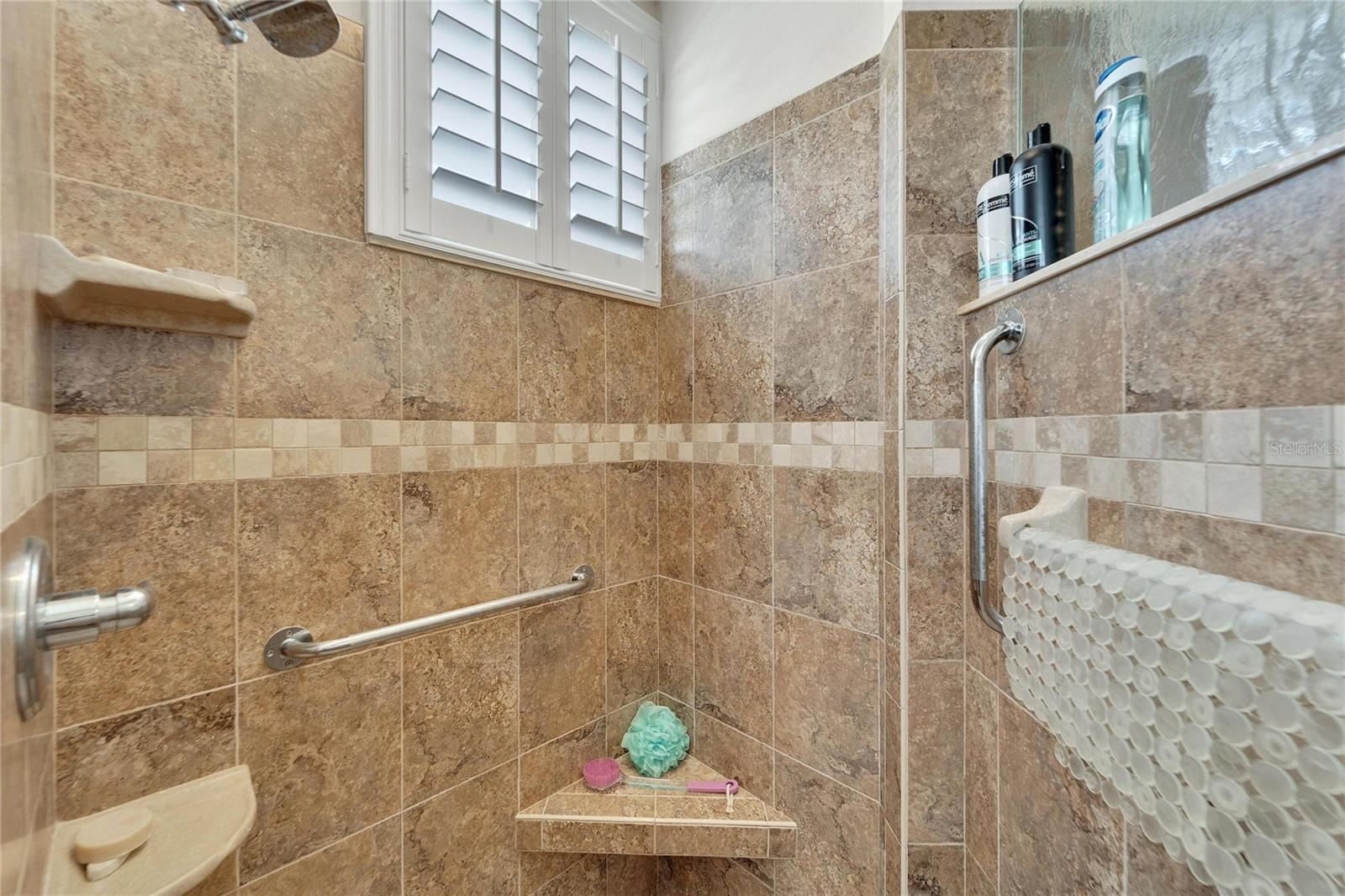 2215 NEW BEDFORD DR, SUN CITY CENTER, FL, 33573