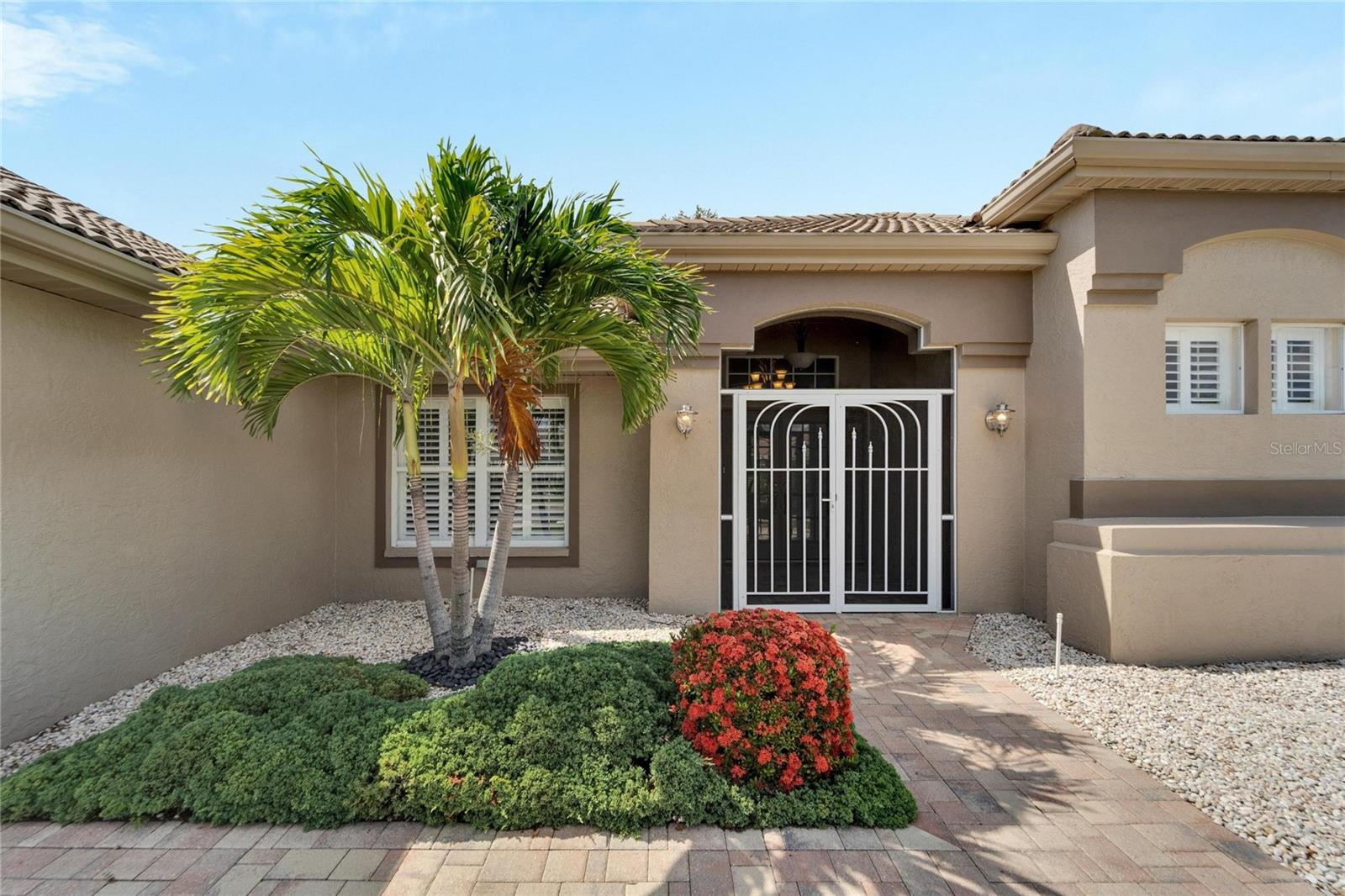 2215 NEW BEDFORD DR, SUN CITY CENTER, FL, 33573