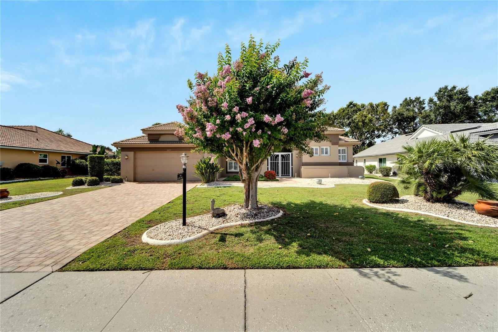 2215 NEW BEDFORD DR, SUN CITY CENTER, FL, 33573