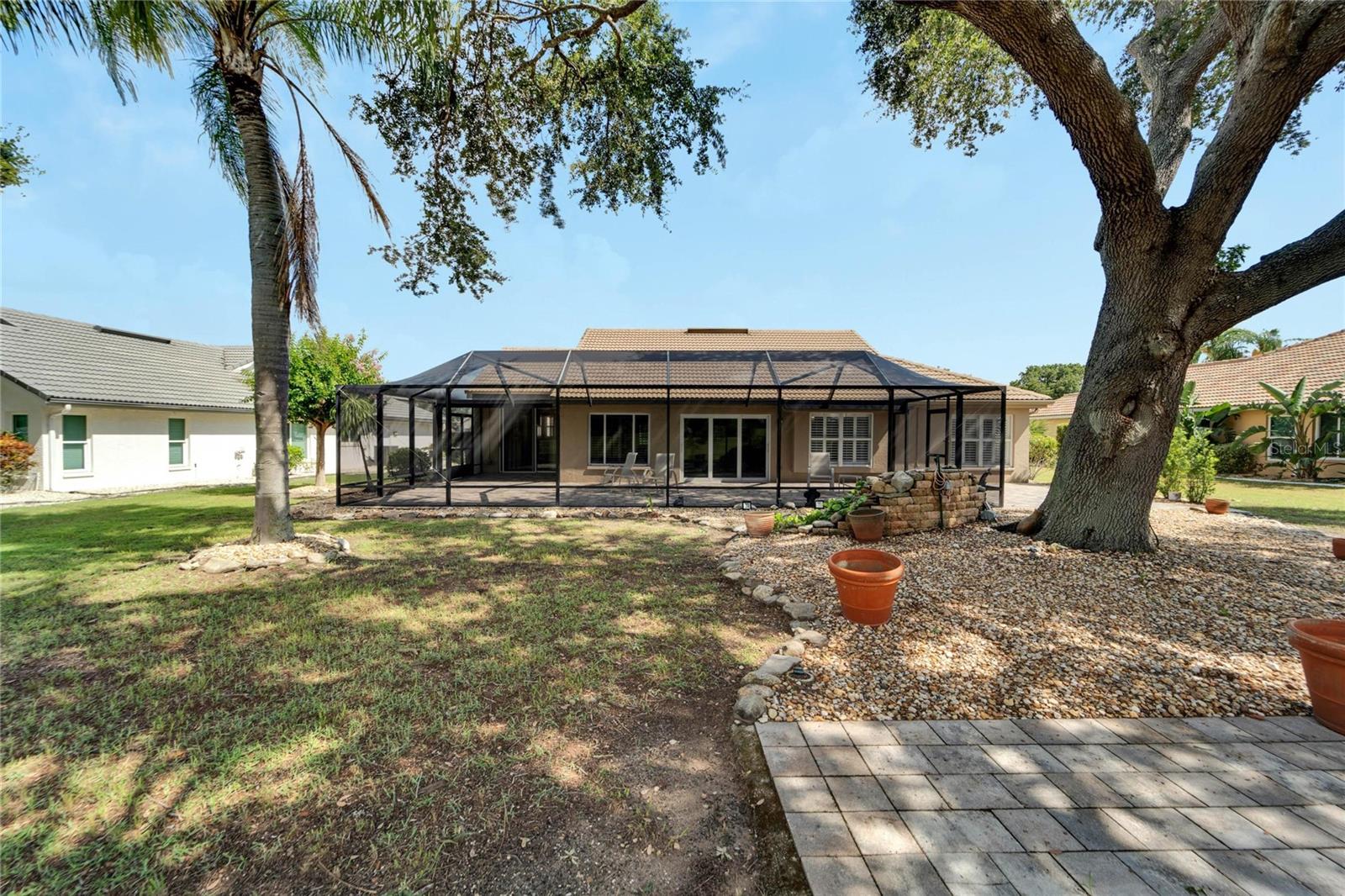 2215 NEW BEDFORD DR, SUN CITY CENTER, FL, 33573