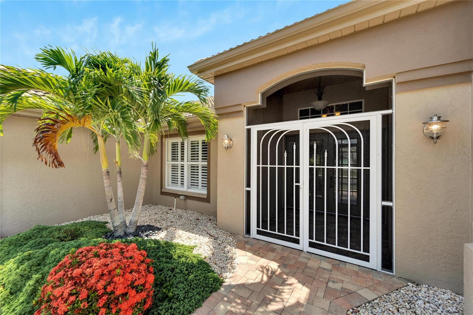 2215 NEW BEDFORD DR, SUN CITY CENTER, FL, 33573