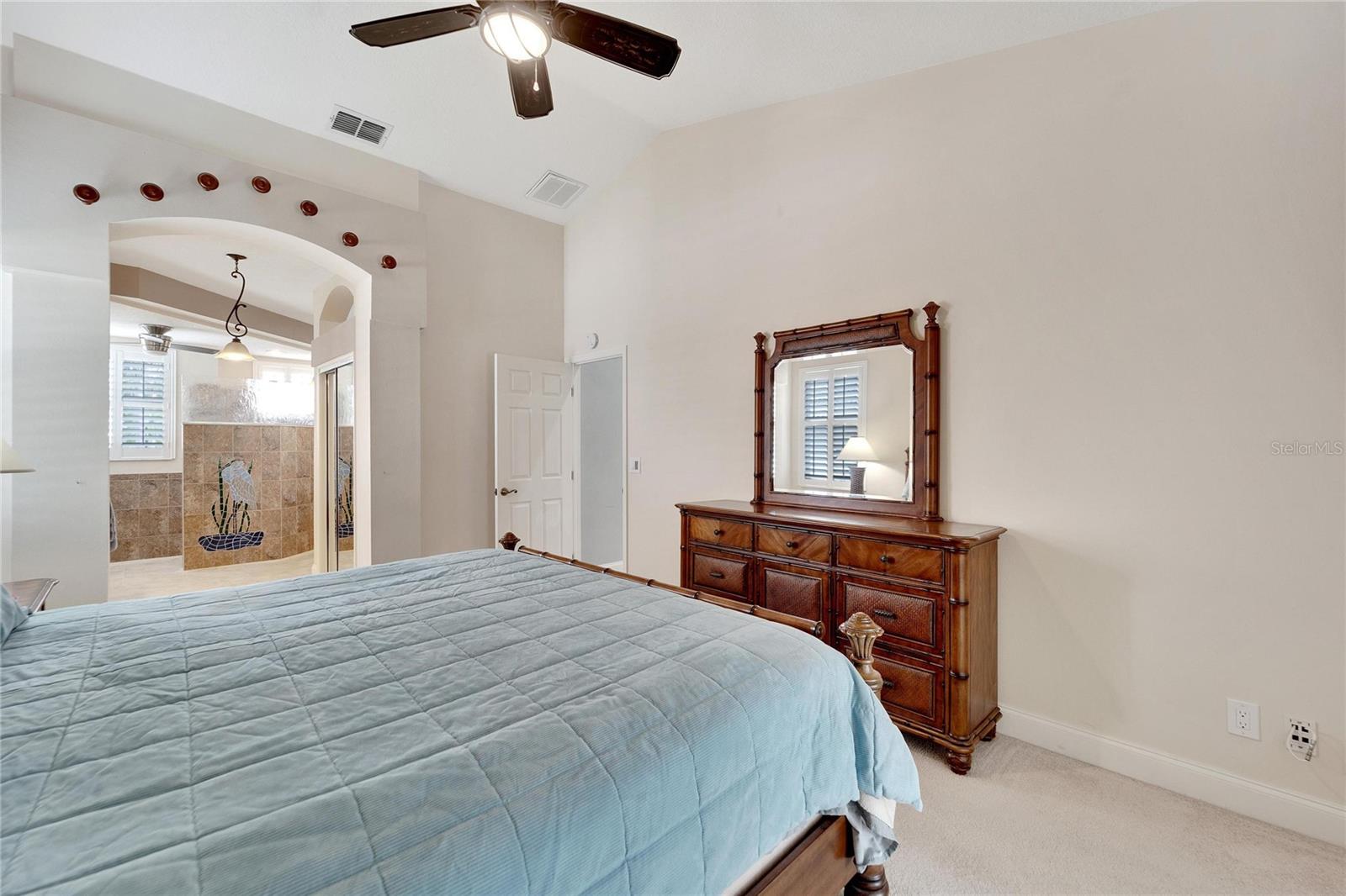 2215 NEW BEDFORD DR, SUN CITY CENTER, FL, 33573