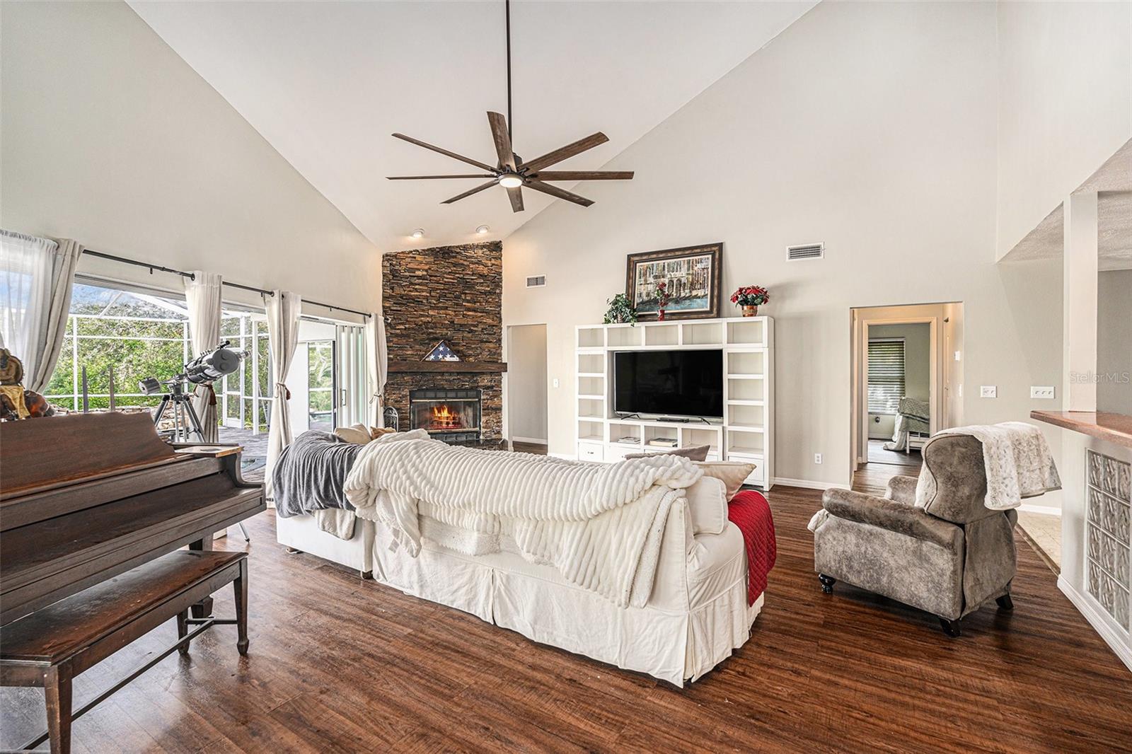 1974 HIDDEN SPRINGS PL, CLEARWATER, FL, 33760