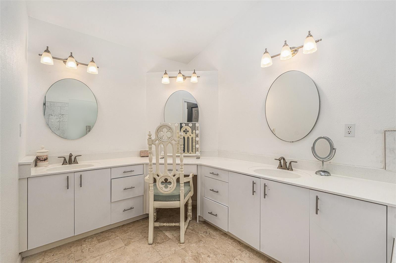1974 HIDDEN SPRINGS PL, CLEARWATER, FL, 33760