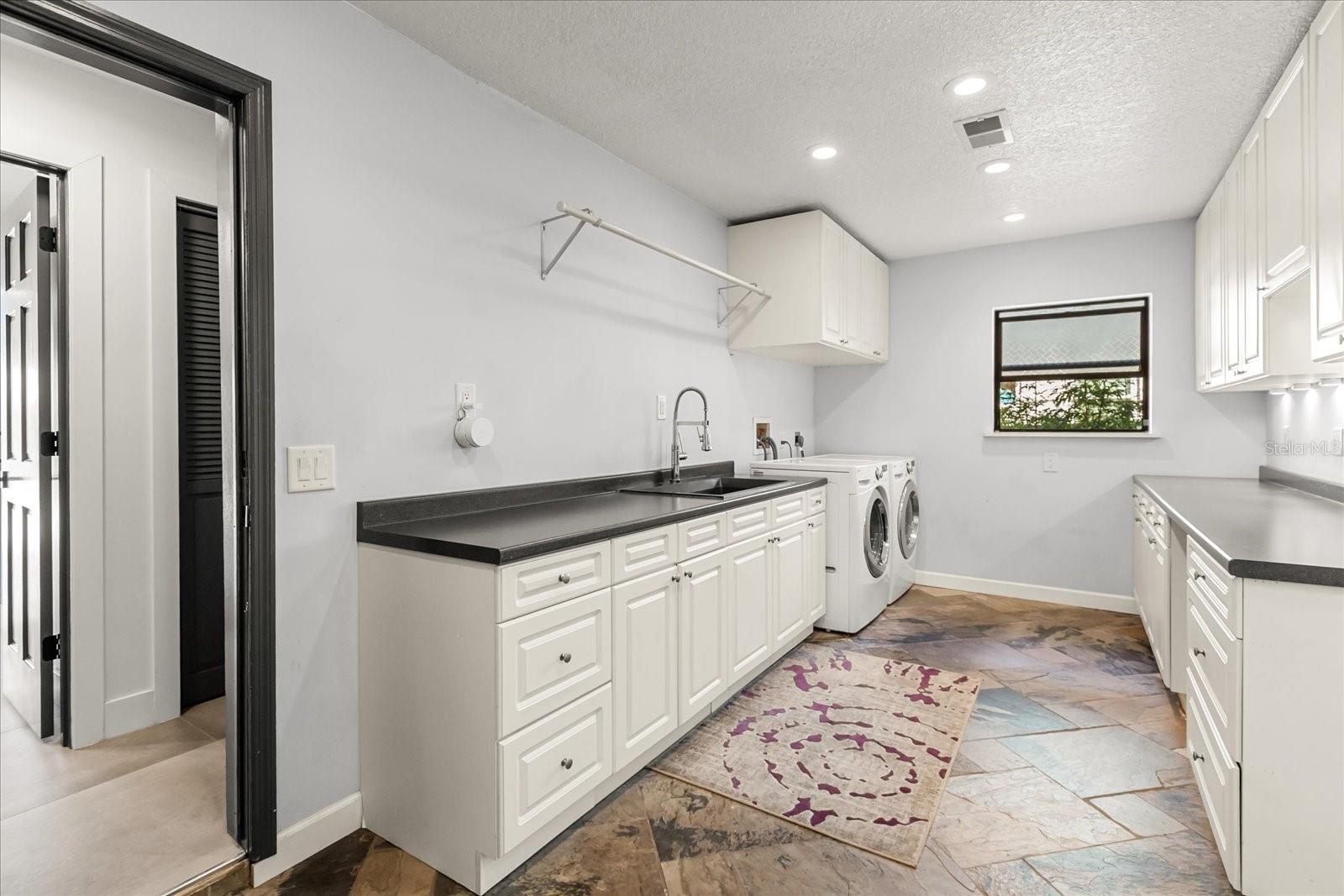 8041 LAKE WAUNATTA DR, WINTER PARK, FL, 32792