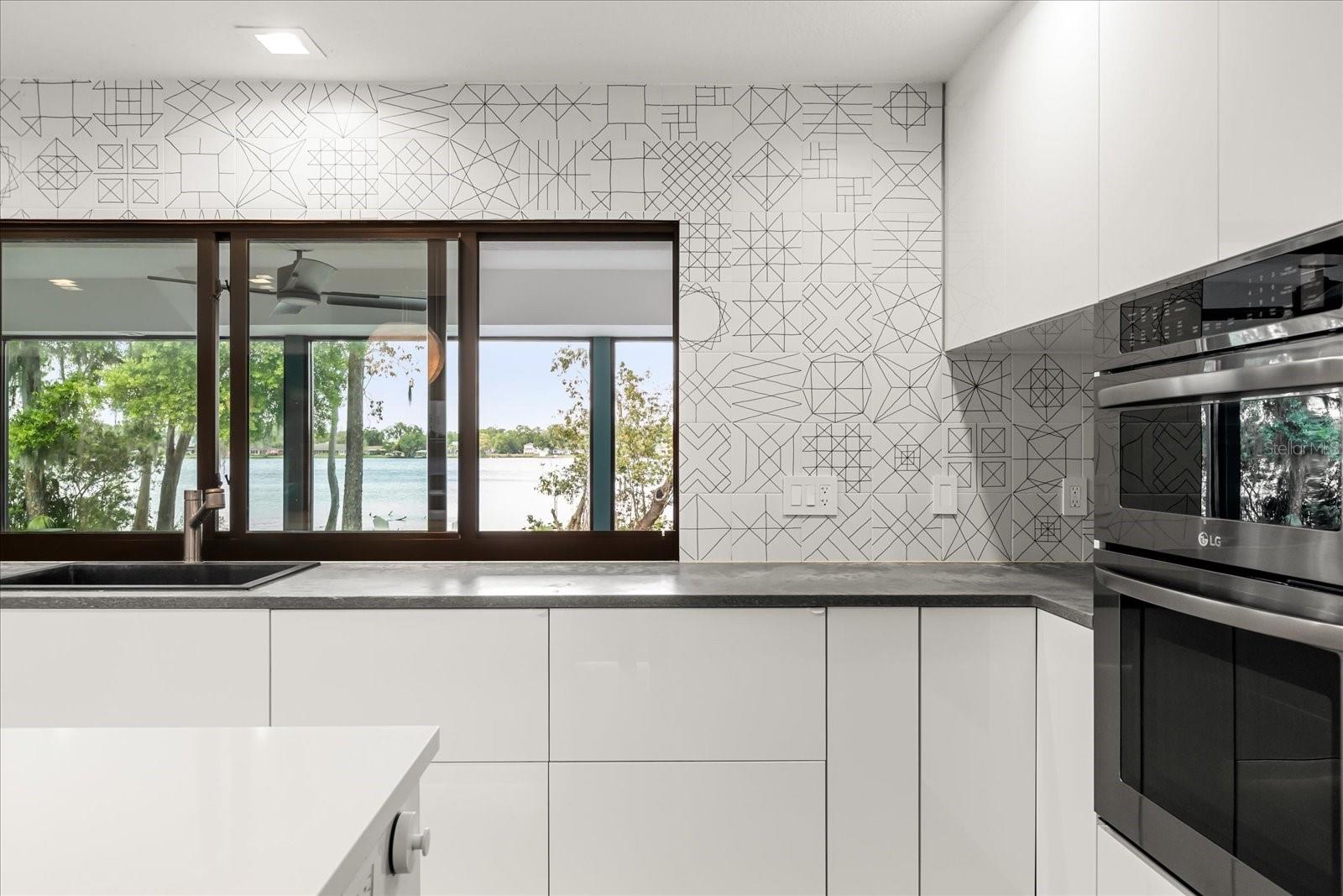 8041 LAKE WAUNATTA DR, WINTER PARK, FL, 32792