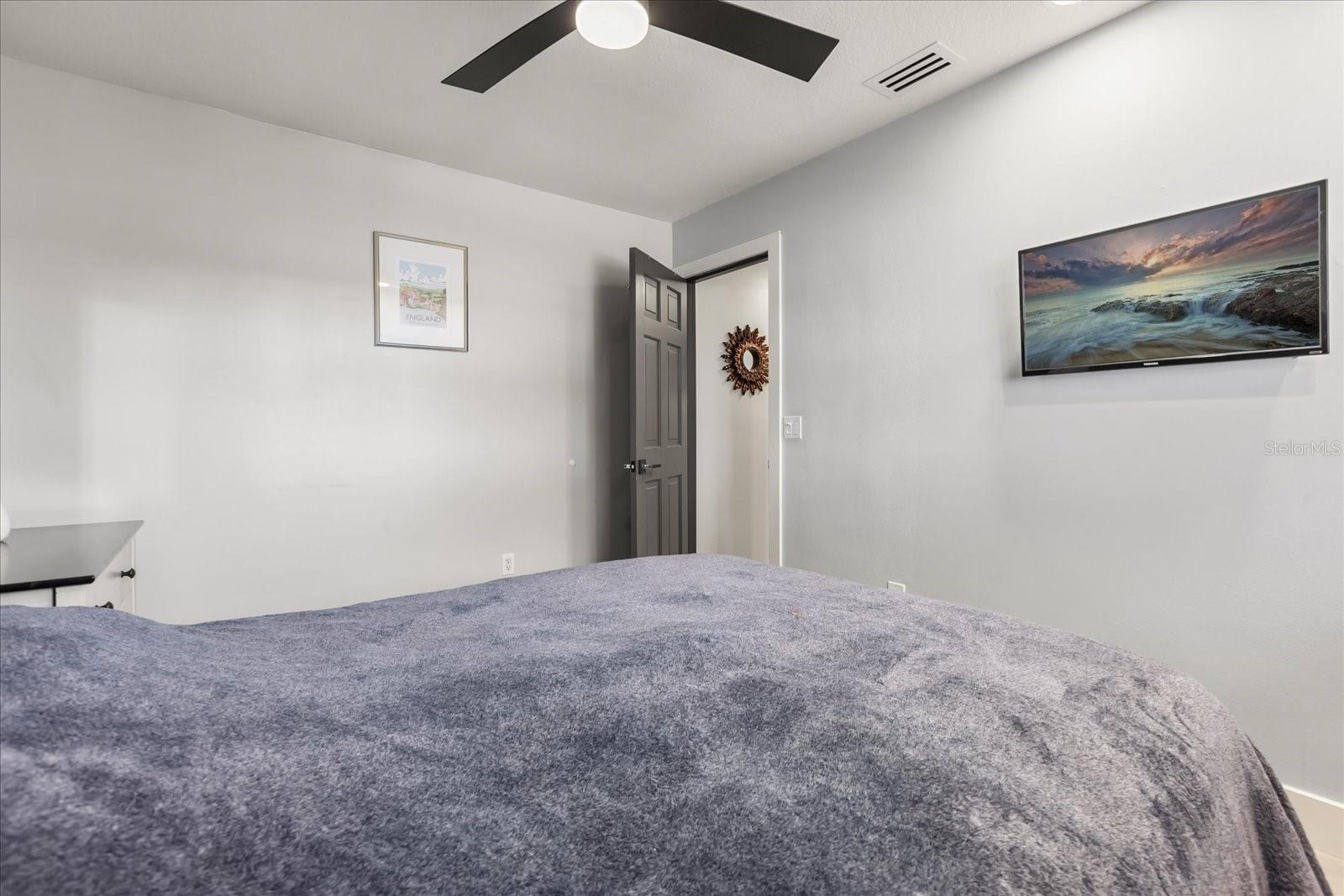 8041 LAKE WAUNATTA DR, WINTER PARK, FL, 32792