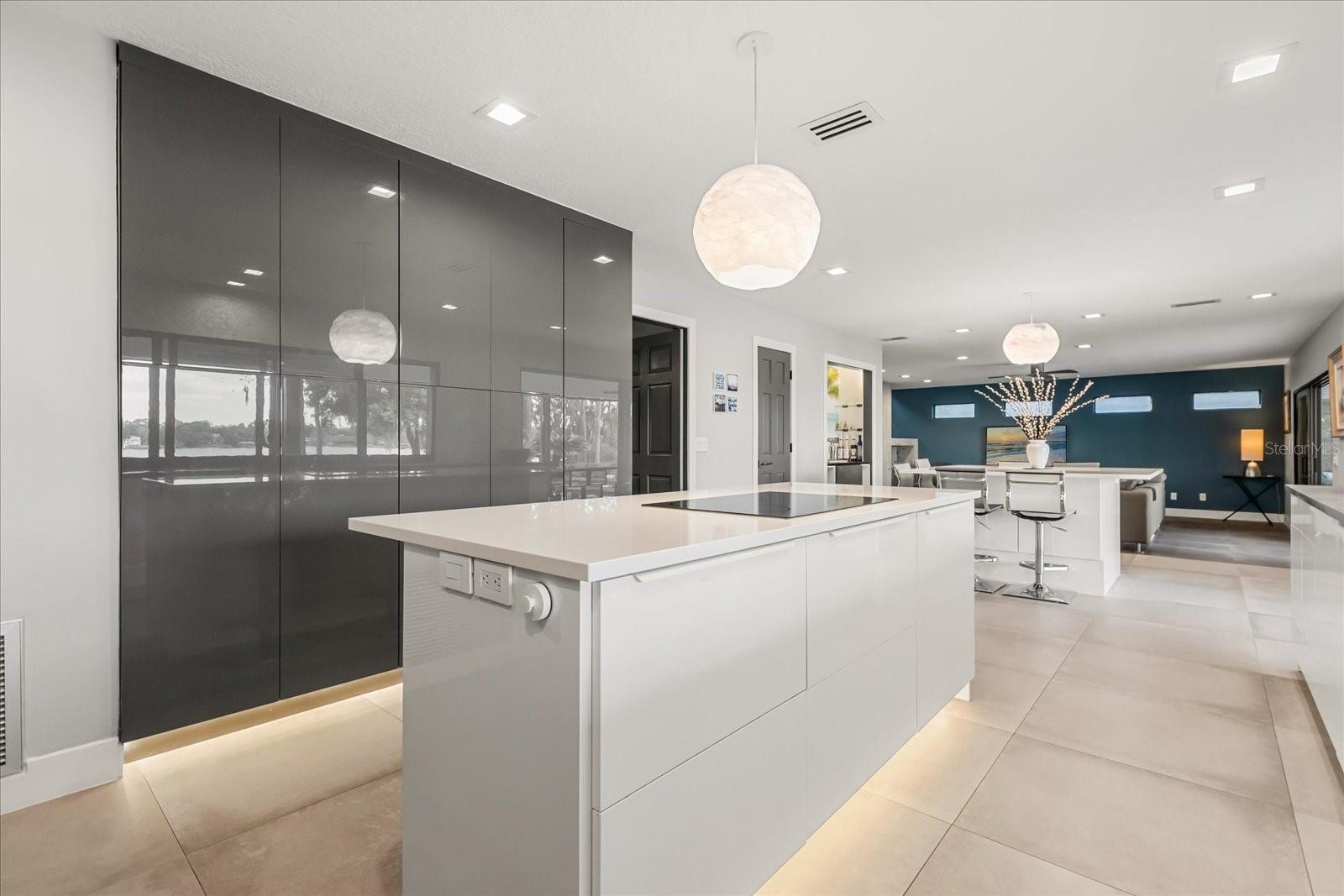 8041 LAKE WAUNATTA DR, WINTER PARK, FL, 32792