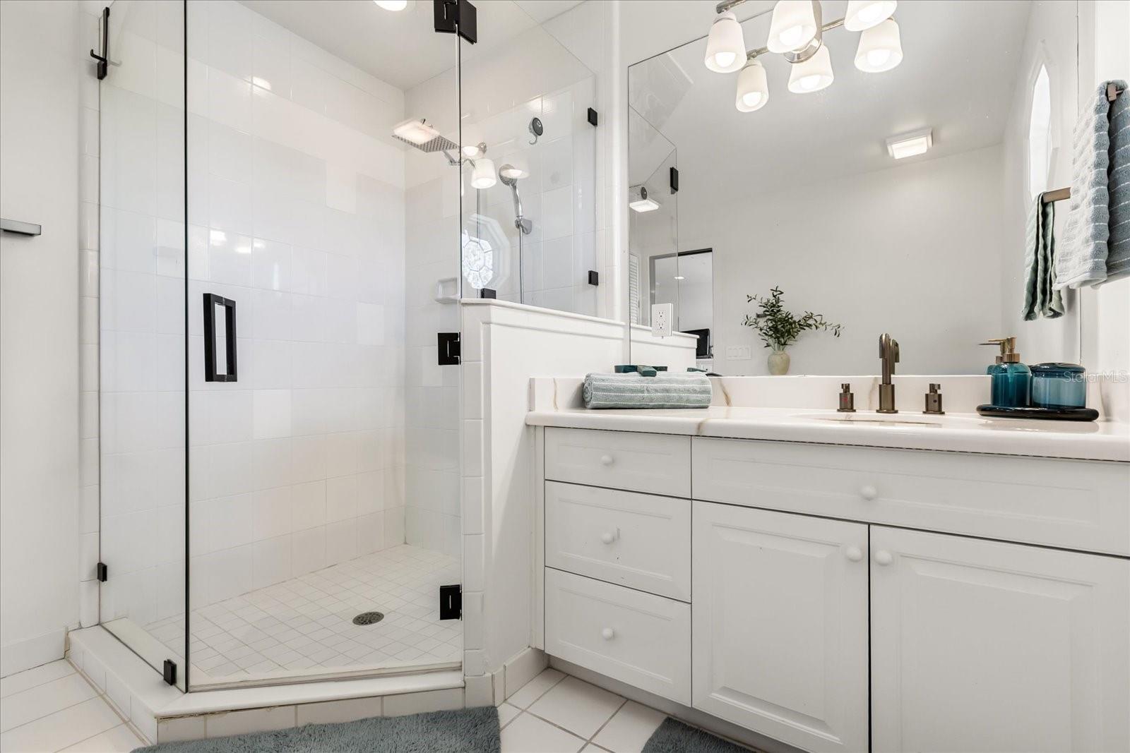 8041 LAKE WAUNATTA DR, WINTER PARK, FL, 32792