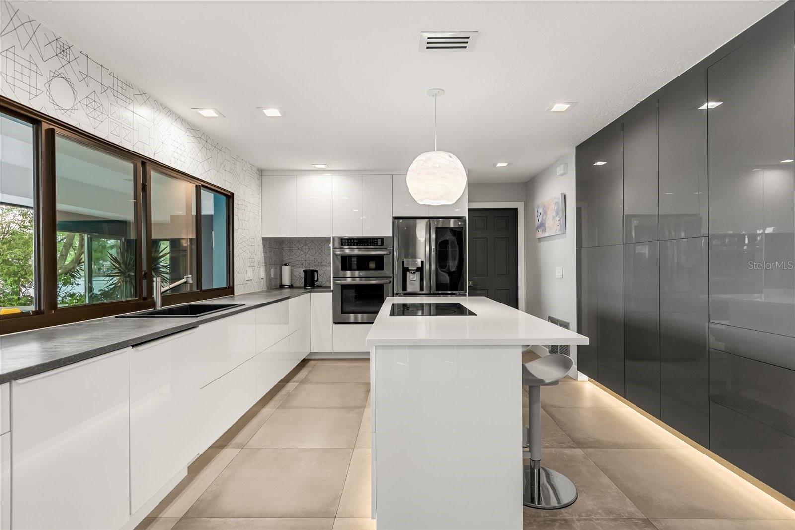 8041 LAKE WAUNATTA DR, WINTER PARK, FL, 32792