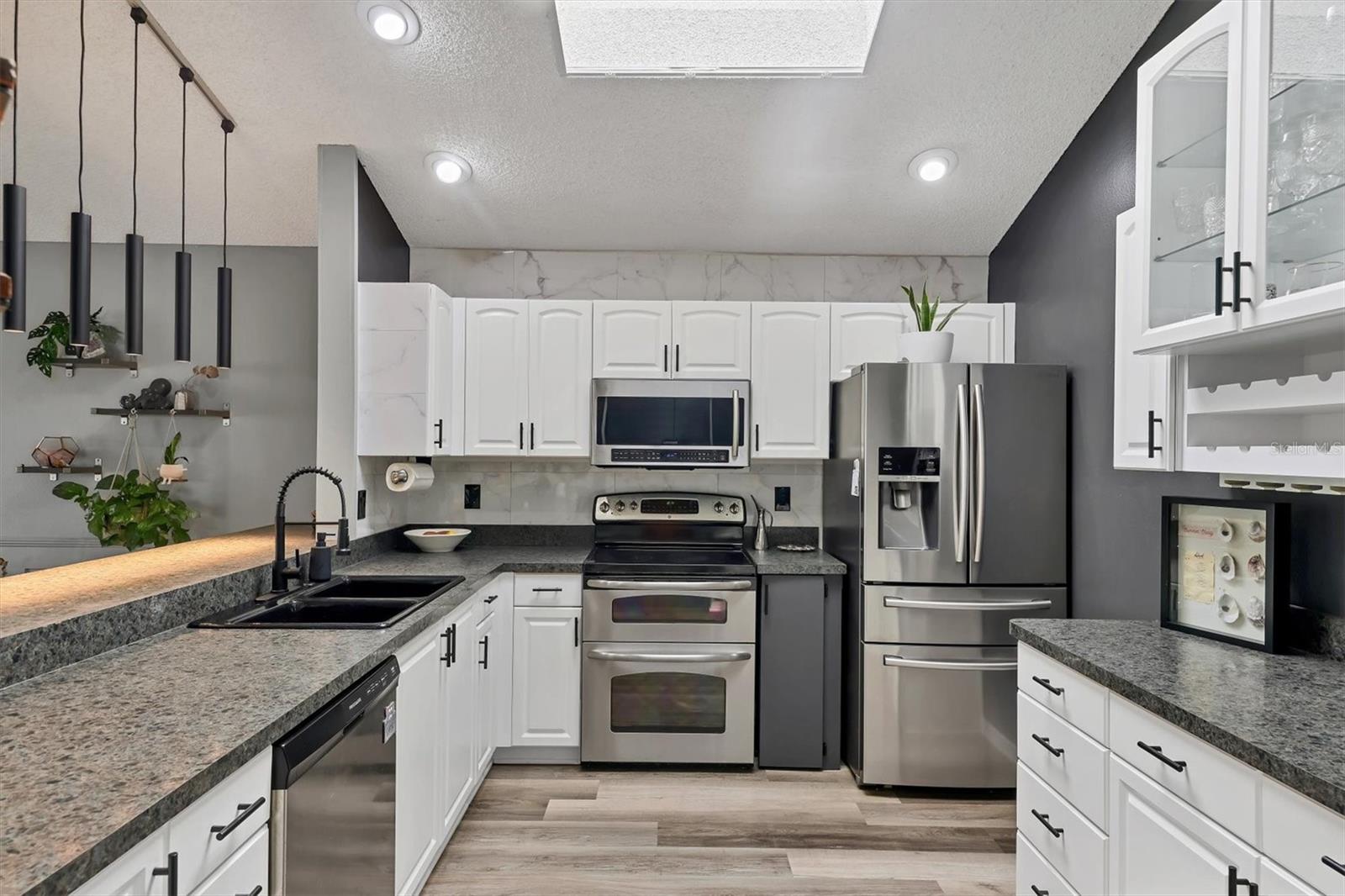 3912 39TH AVE W, BRADENTON, FL, 34205