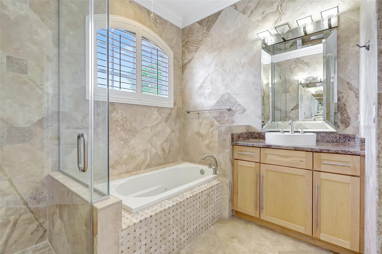 2863 DUNCAN TREE CIR, VALRICO, FL, 33594