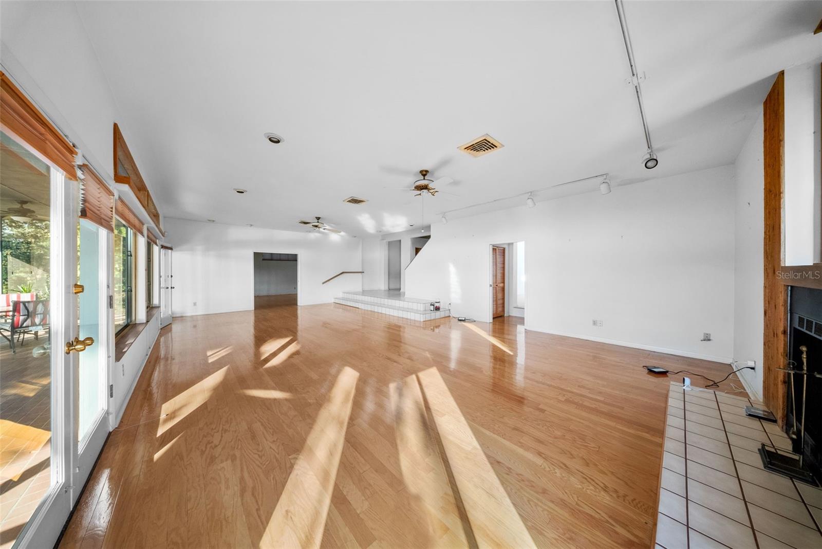 12107 LAKE CARROLL DR, TAMPA, FL, 33618